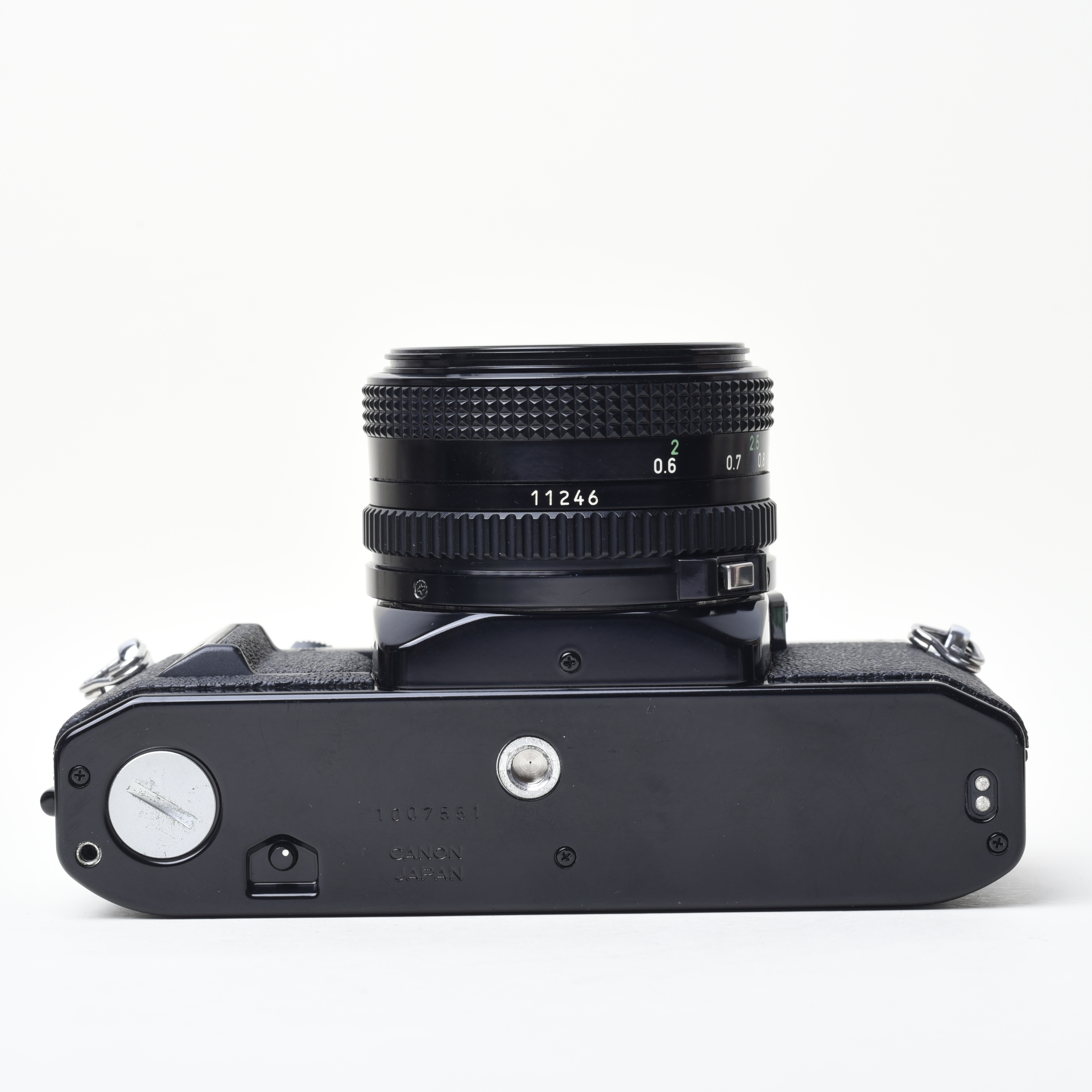 Canon AV-1配置Canon New FD 50mm f2 菲林相機