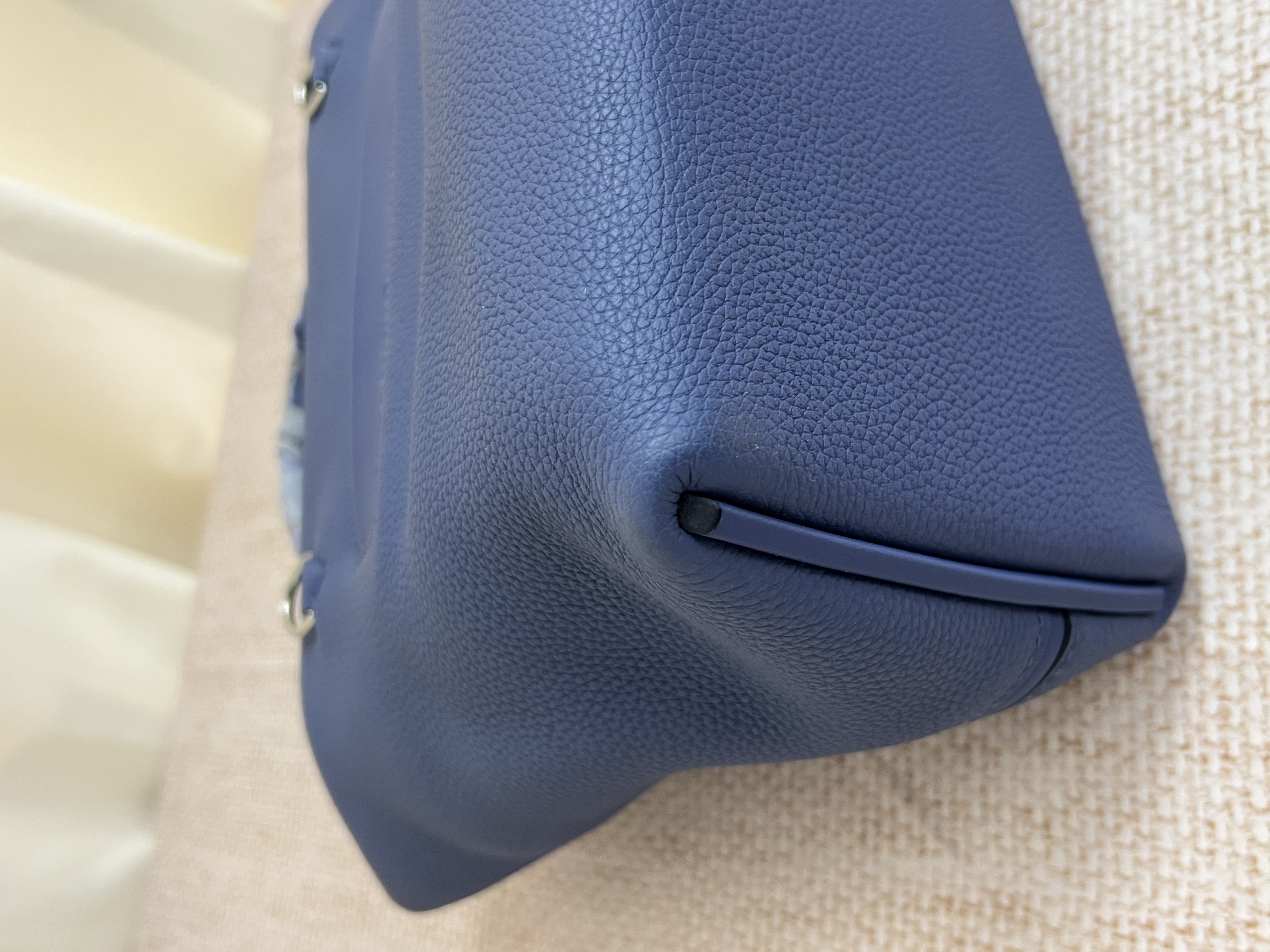 Pre-owned Hermes 2424/ Stamp D/ Product Code: 26022602