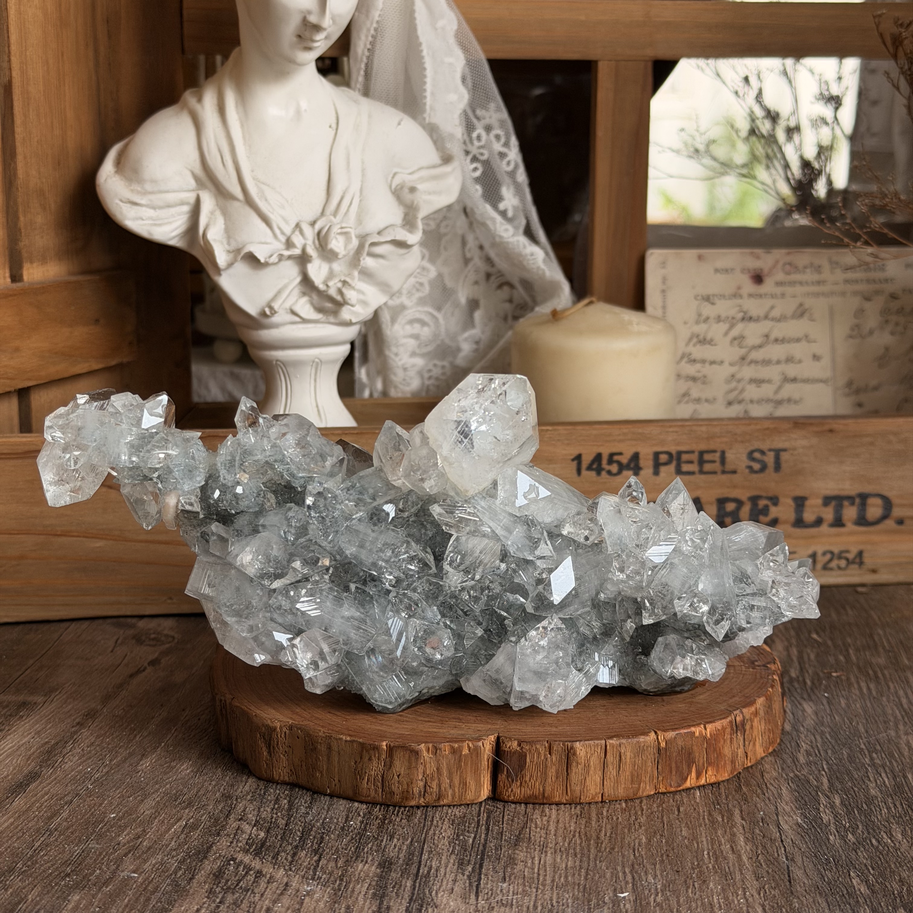 高級裸鑽魚眼石