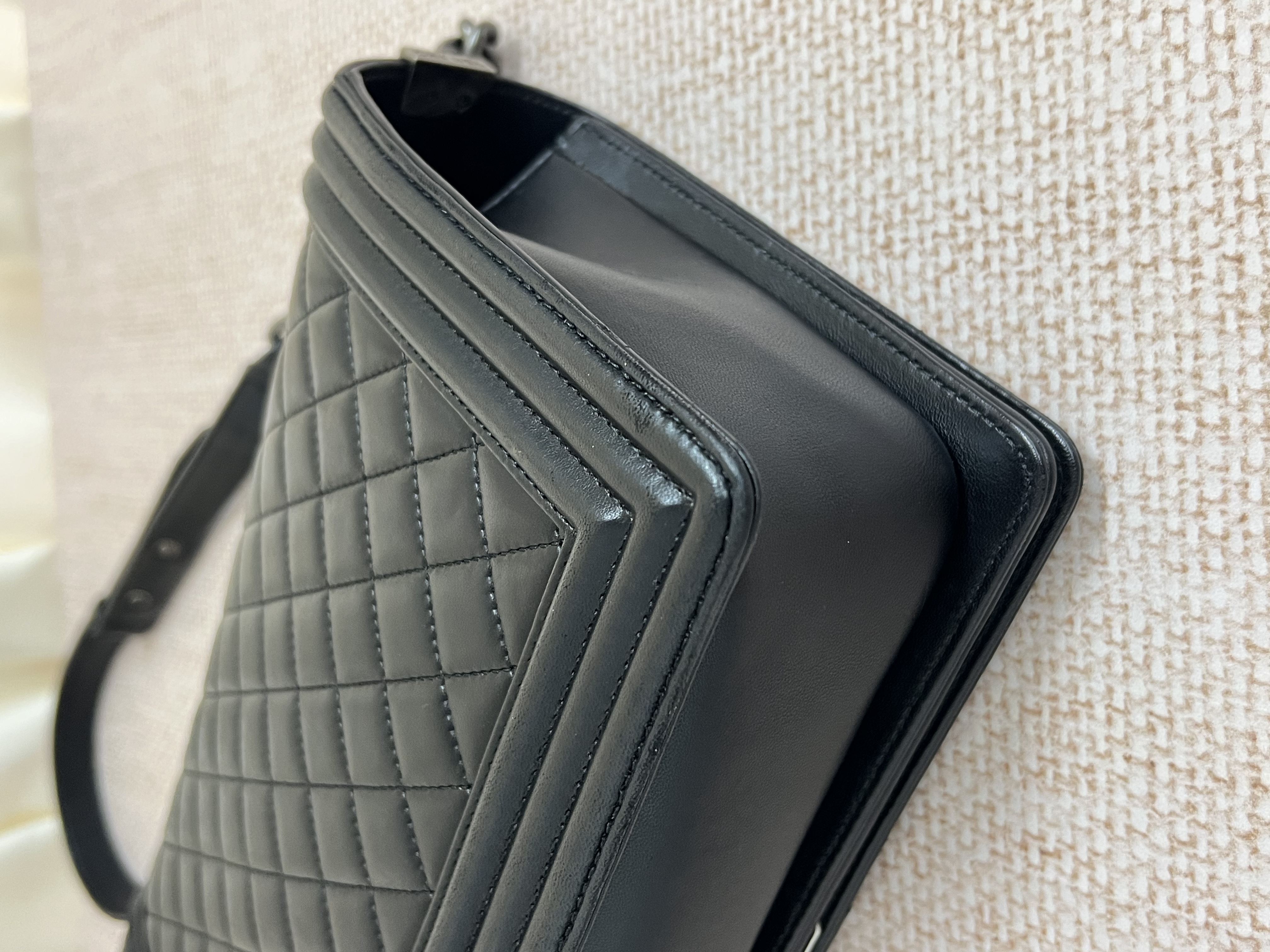 Pre-owned Chanel Boy/ Product Code: 26032205