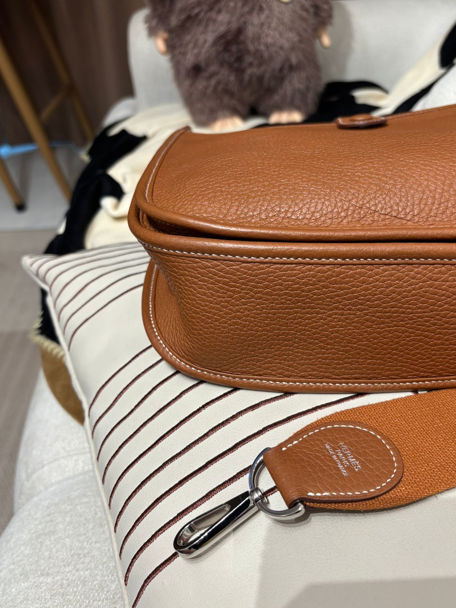 Hermes Evelyne 29 Stamp Z 金棕色銀扣 100%Authentic, 