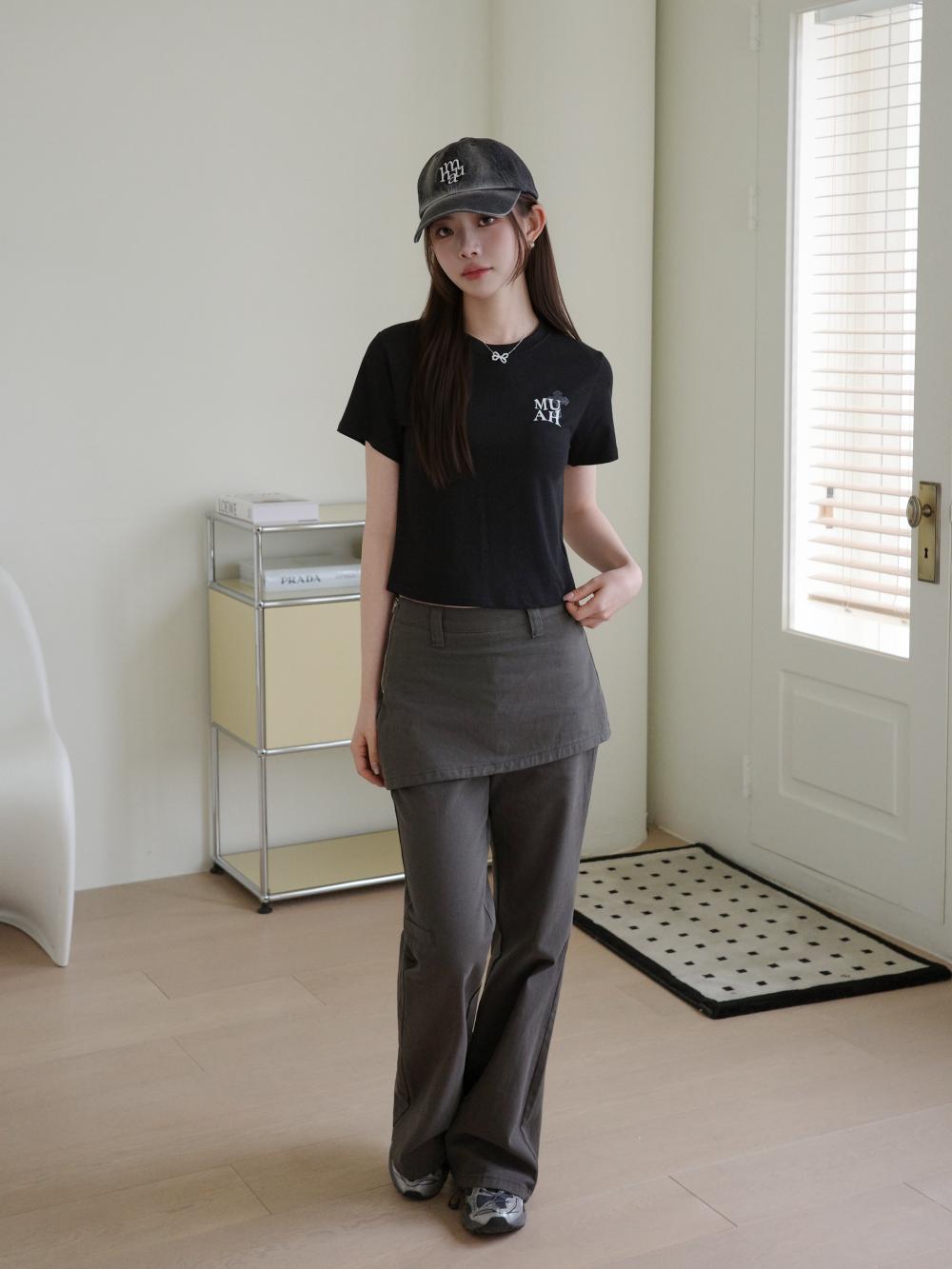 <預訂>🇰🇷MuahMuah Cross muah crop half T-Shirt