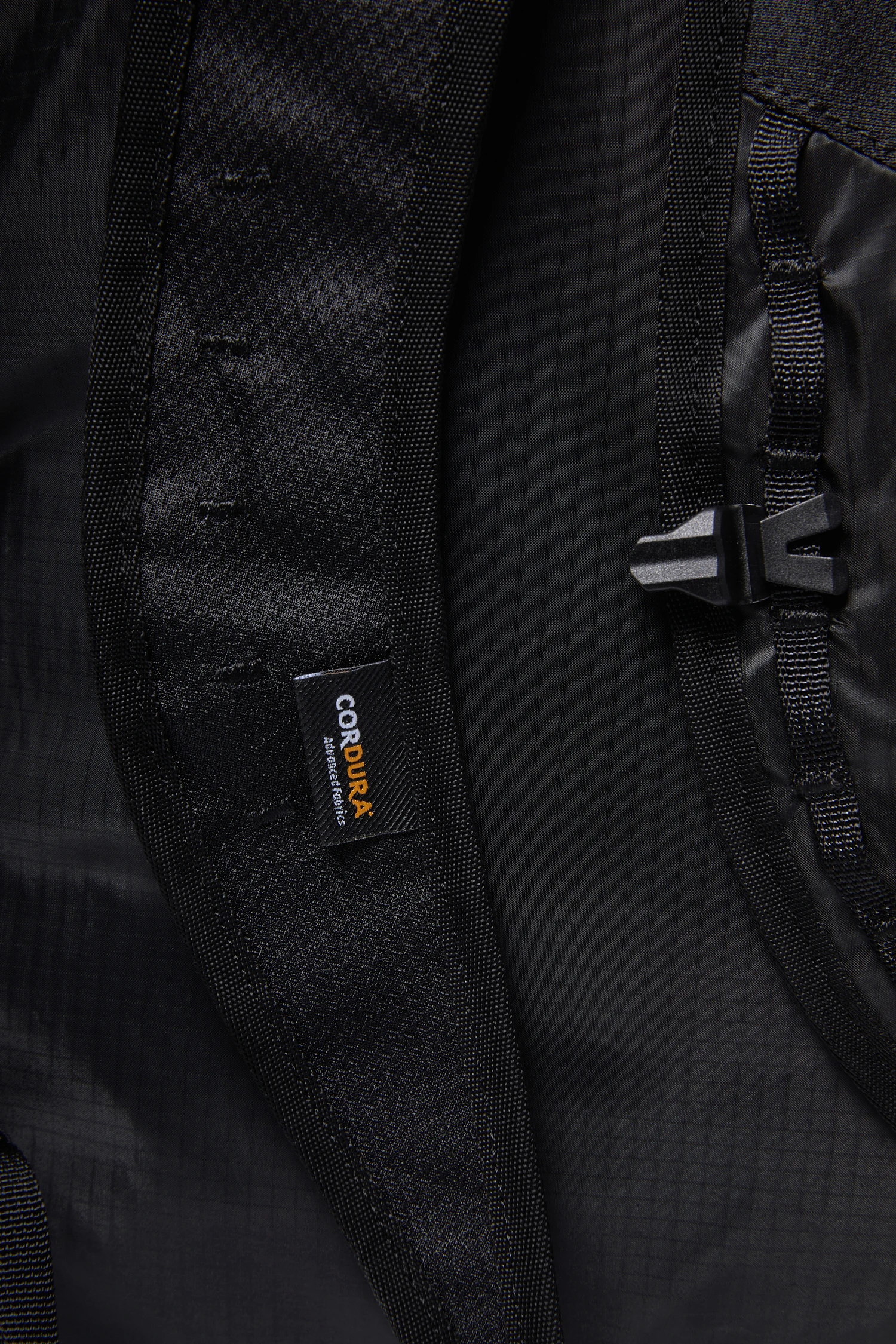 【韓國代購】【韓國限定】Helinox Wear Eclipse Lightpack 20L_Black
