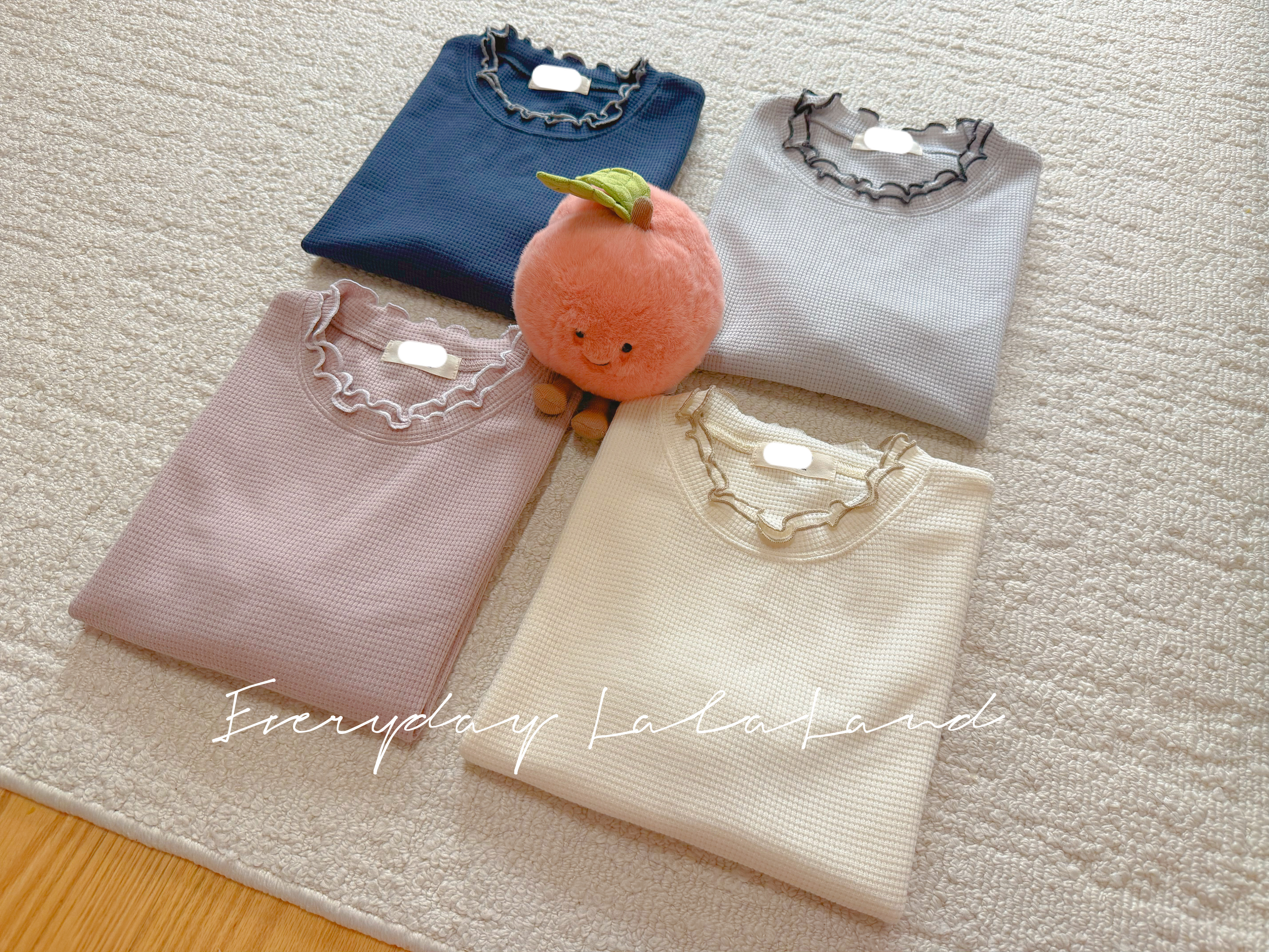 ❥ New arrival 。窩夫格雙波浪領上衣 