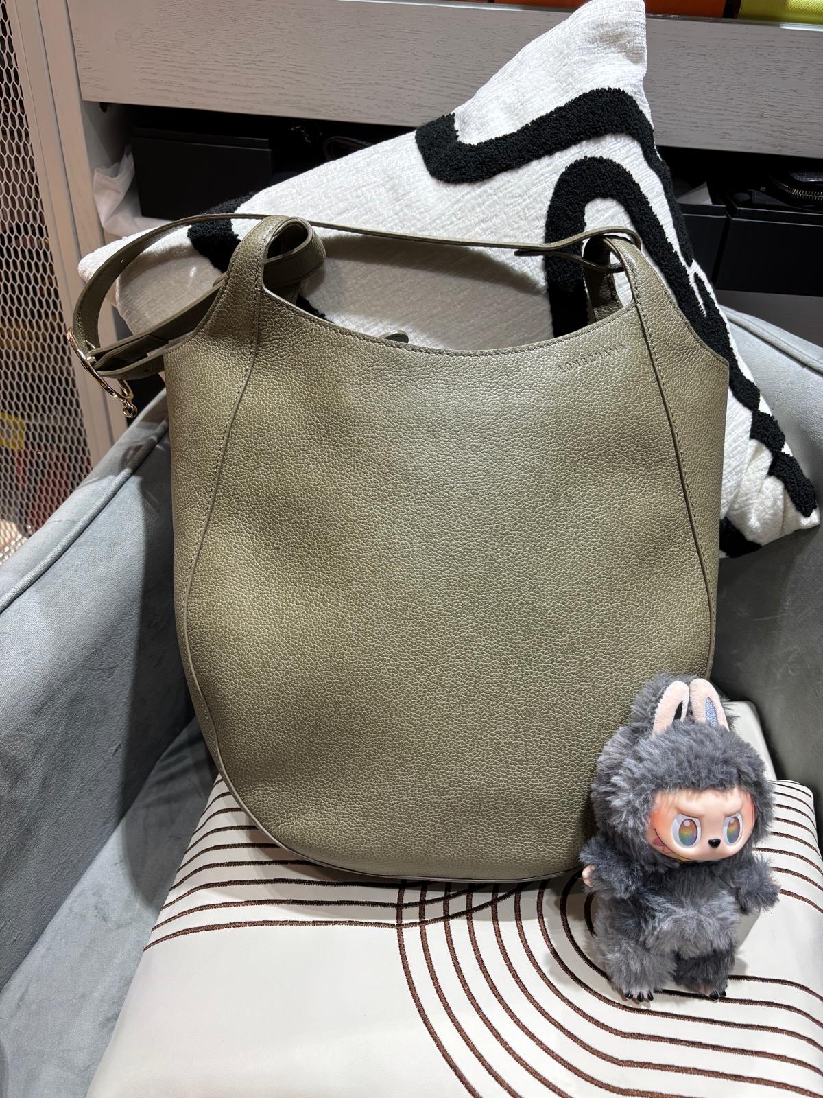 LONGCHAMP Le Foulonné Shoulder Bag Beige Calfskin hobo 100%Authentic, 98%New
