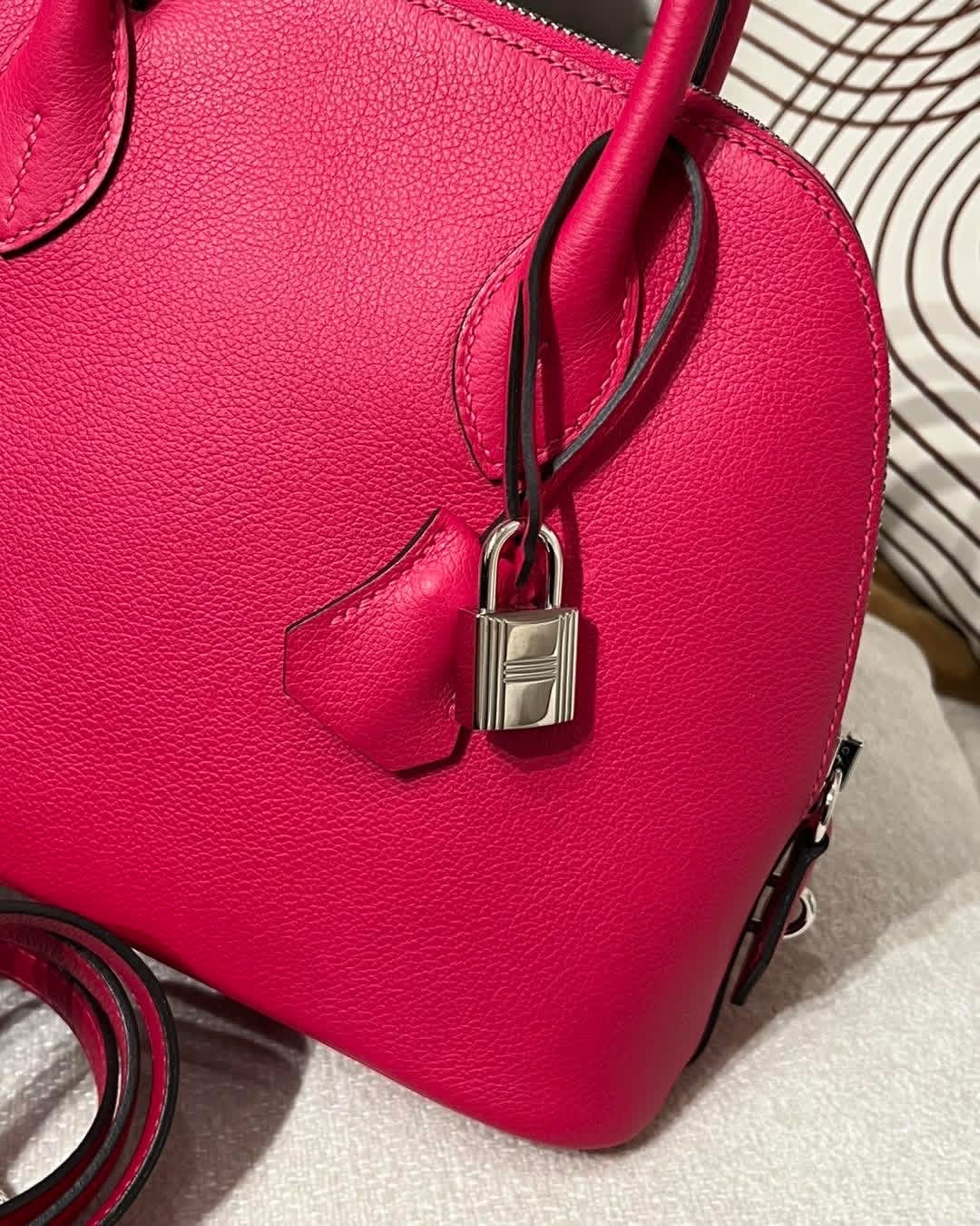 Hermes bolide 25,STAMP Z FRAMBOISE/ROUGE  100%Authentic,98%new ✅專門店收據✅Key Lock✅塵袋✅box 