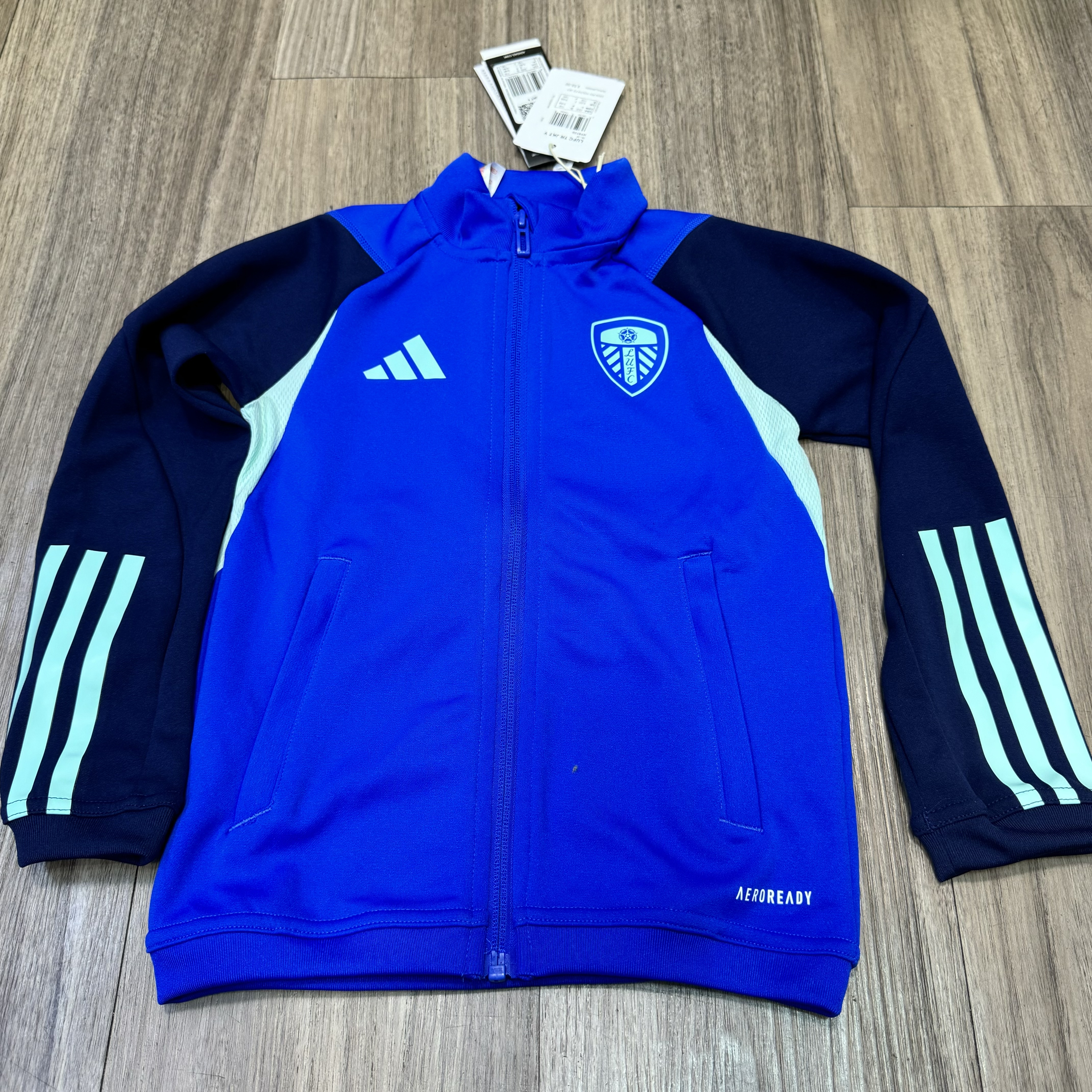 (Kids size)Leeds United training jacket (Bnwt)