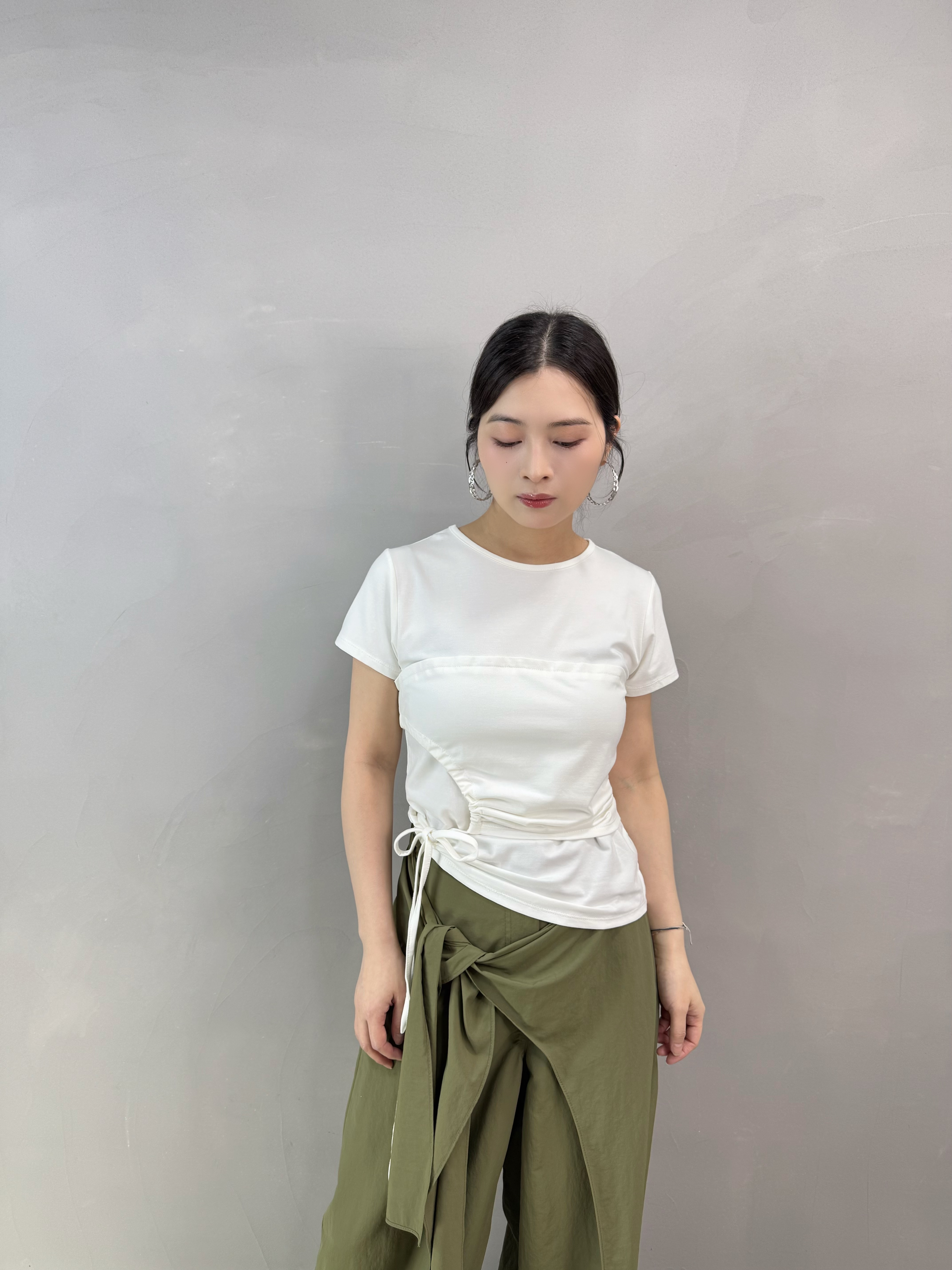 Q61 假兩件側綁腰Tee