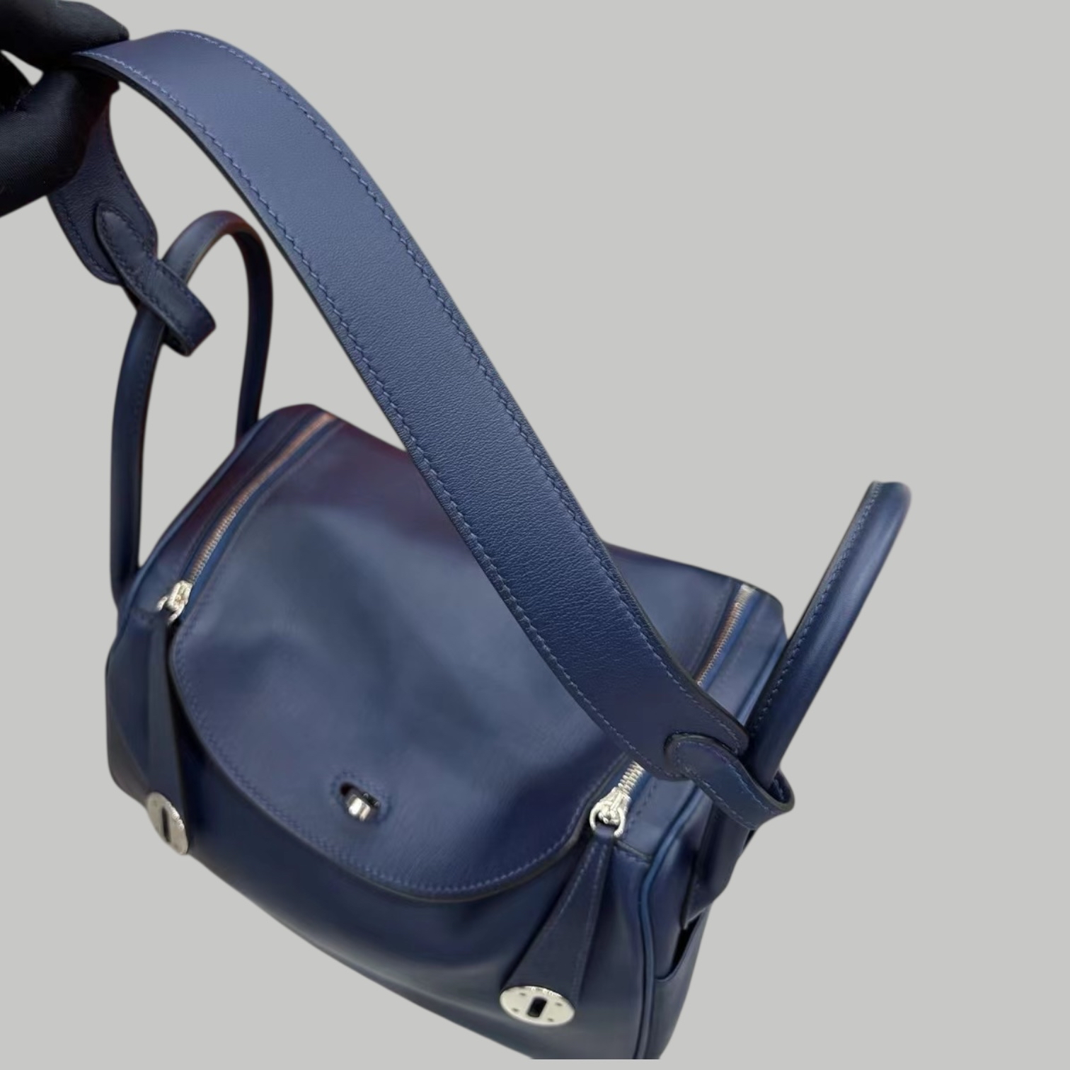 Hermes Lindy mini swift 藍色