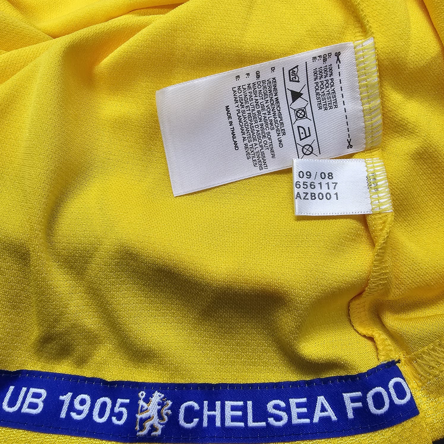 2008-09 Chelsea 3RD Shirt #5 ESSIEN - BNWT - (M)