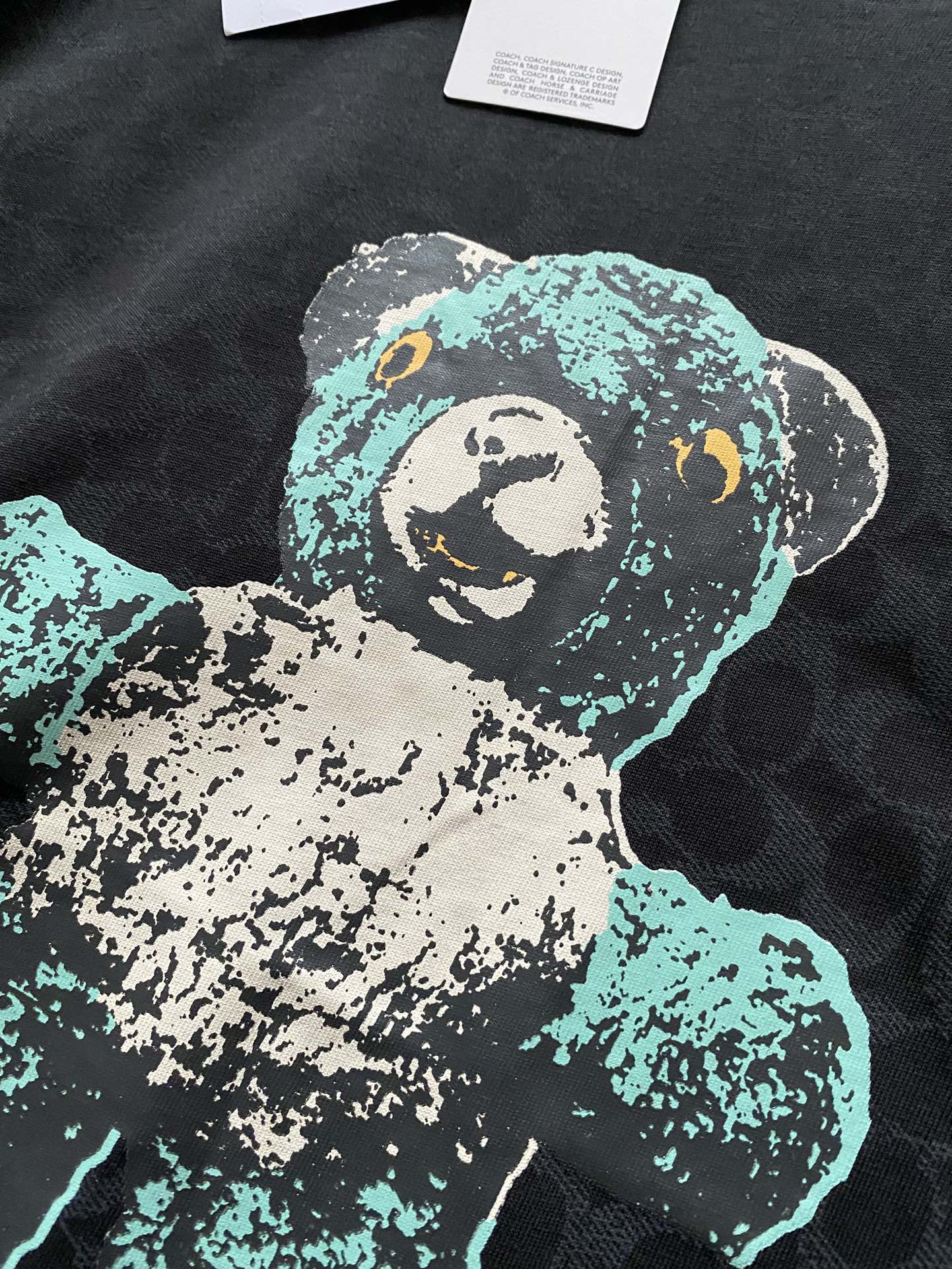 🔥【爆紅款｜C''oach 黑色滿印熊塗鴉Tee