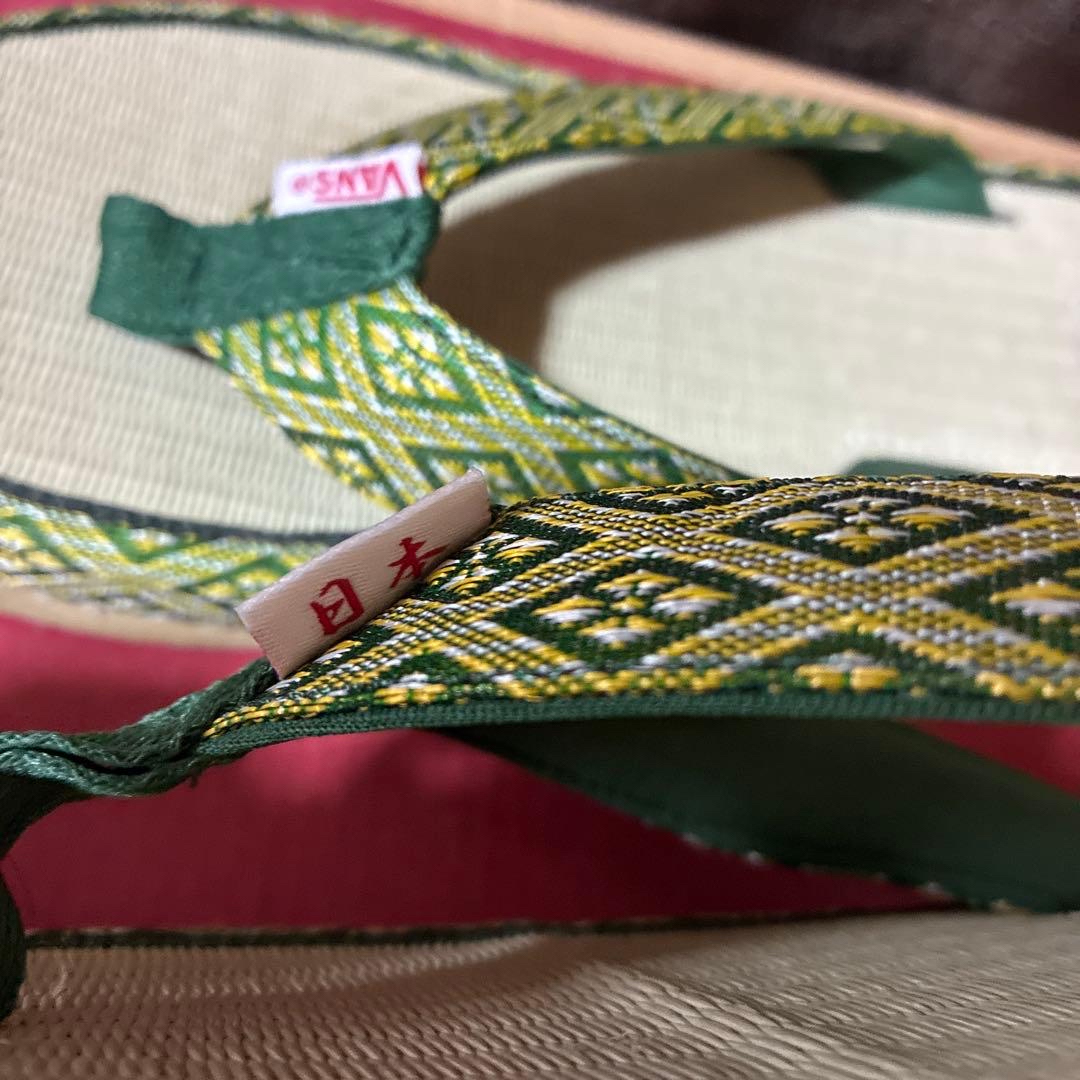 7月訂購 榻榻米 x Vans涼鞋