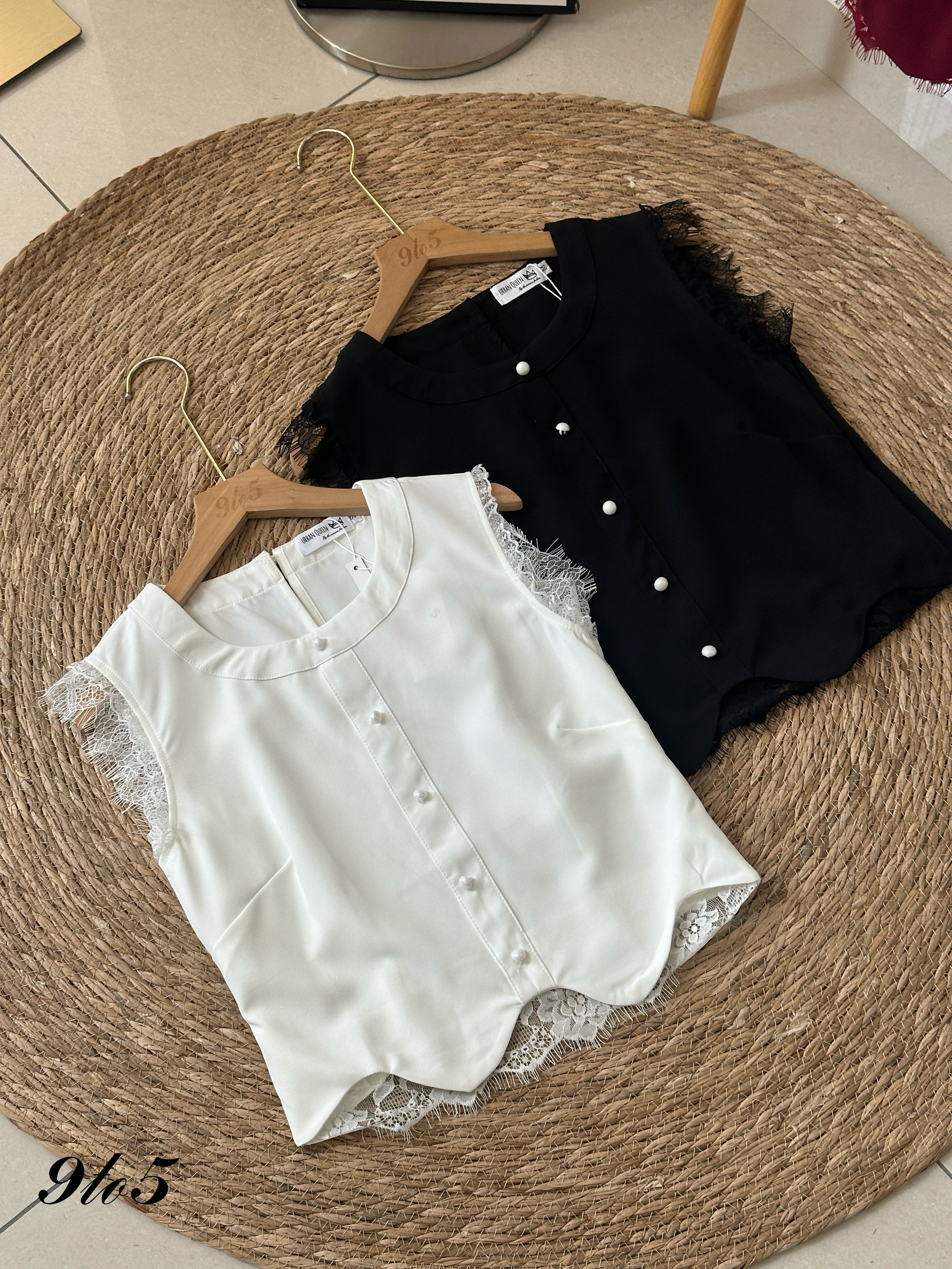 T3985 Lace Sleeve Wavy Top - 3 Colors