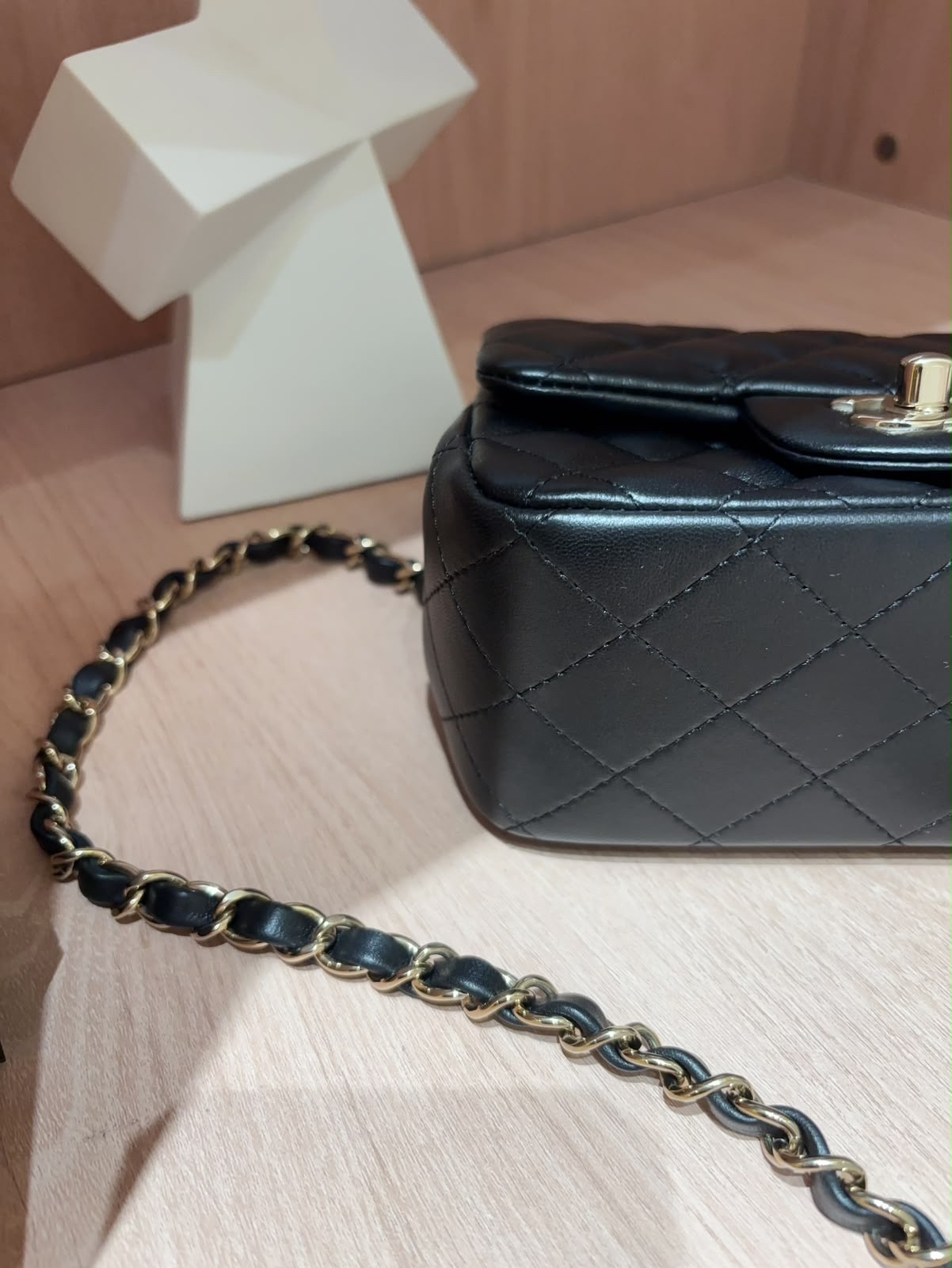 CHANEL mini flap classic flap 17cm Gold CF17 A35200 ,100%Authentic,98%new ✅晶片✅塵袋✅盒 