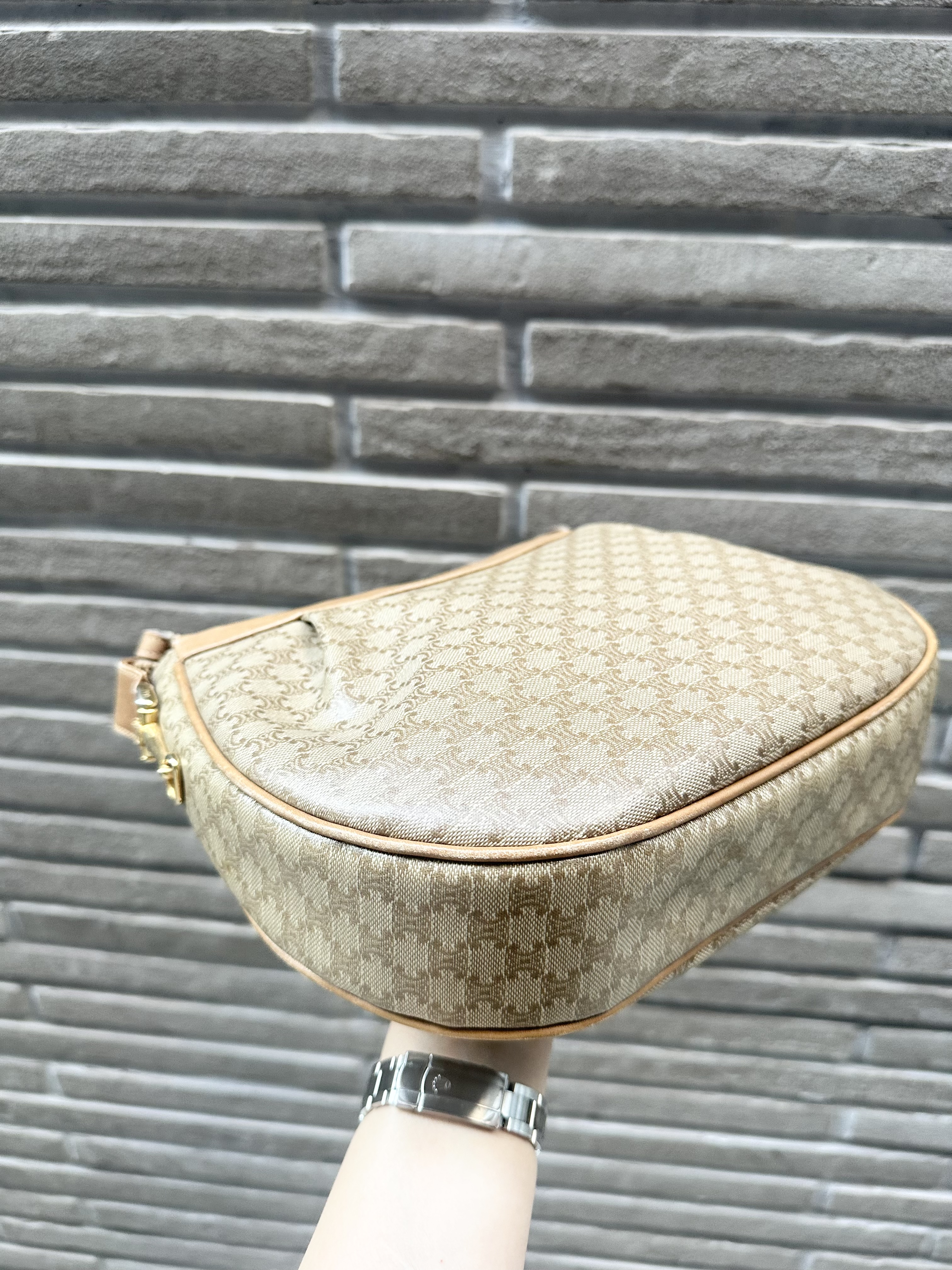 vintage celine beige triomphe macadam crossbody 