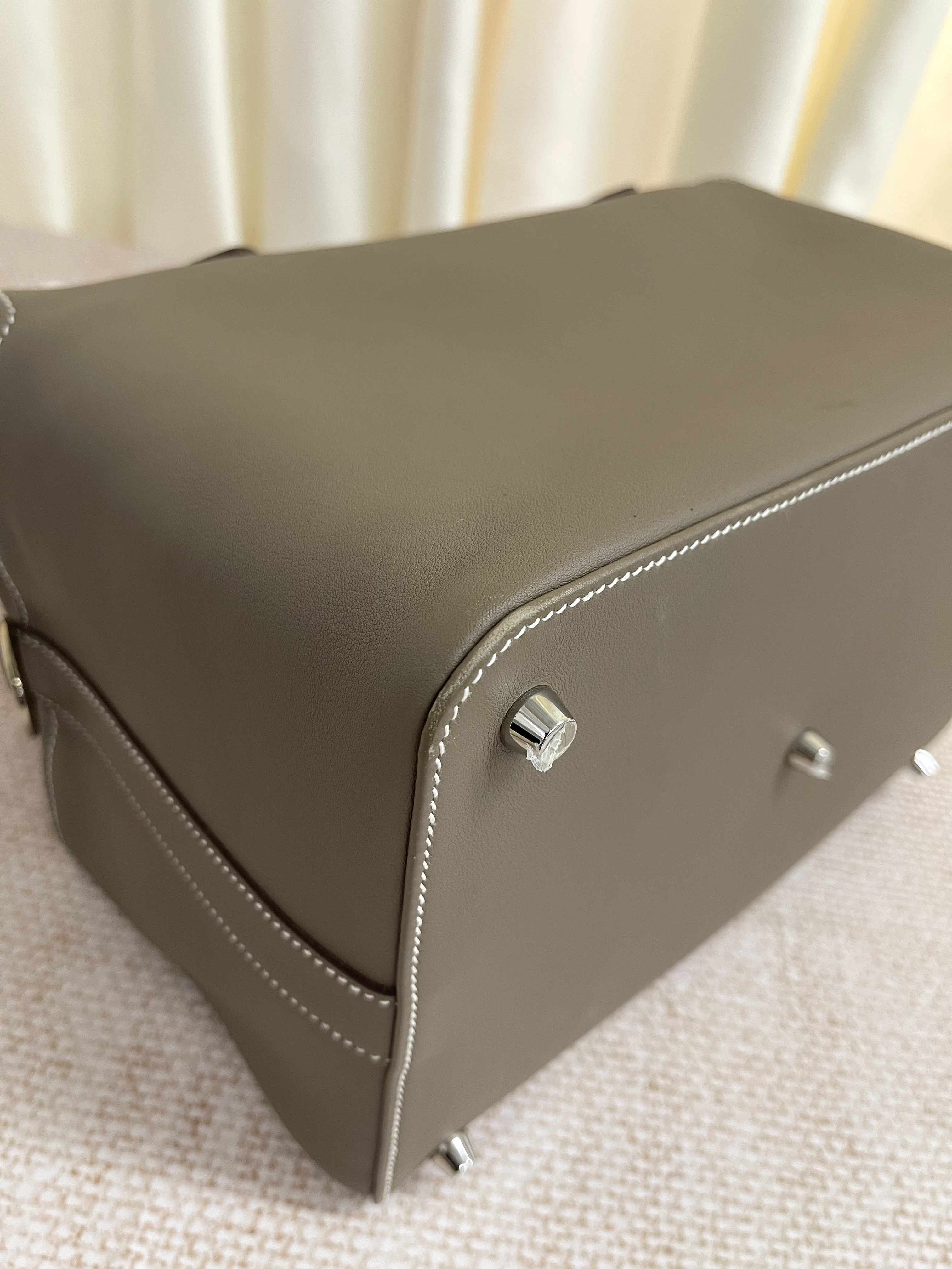 Pre-owned Hermes Toolbox 26/ Stamp R / Product Code: 26022101