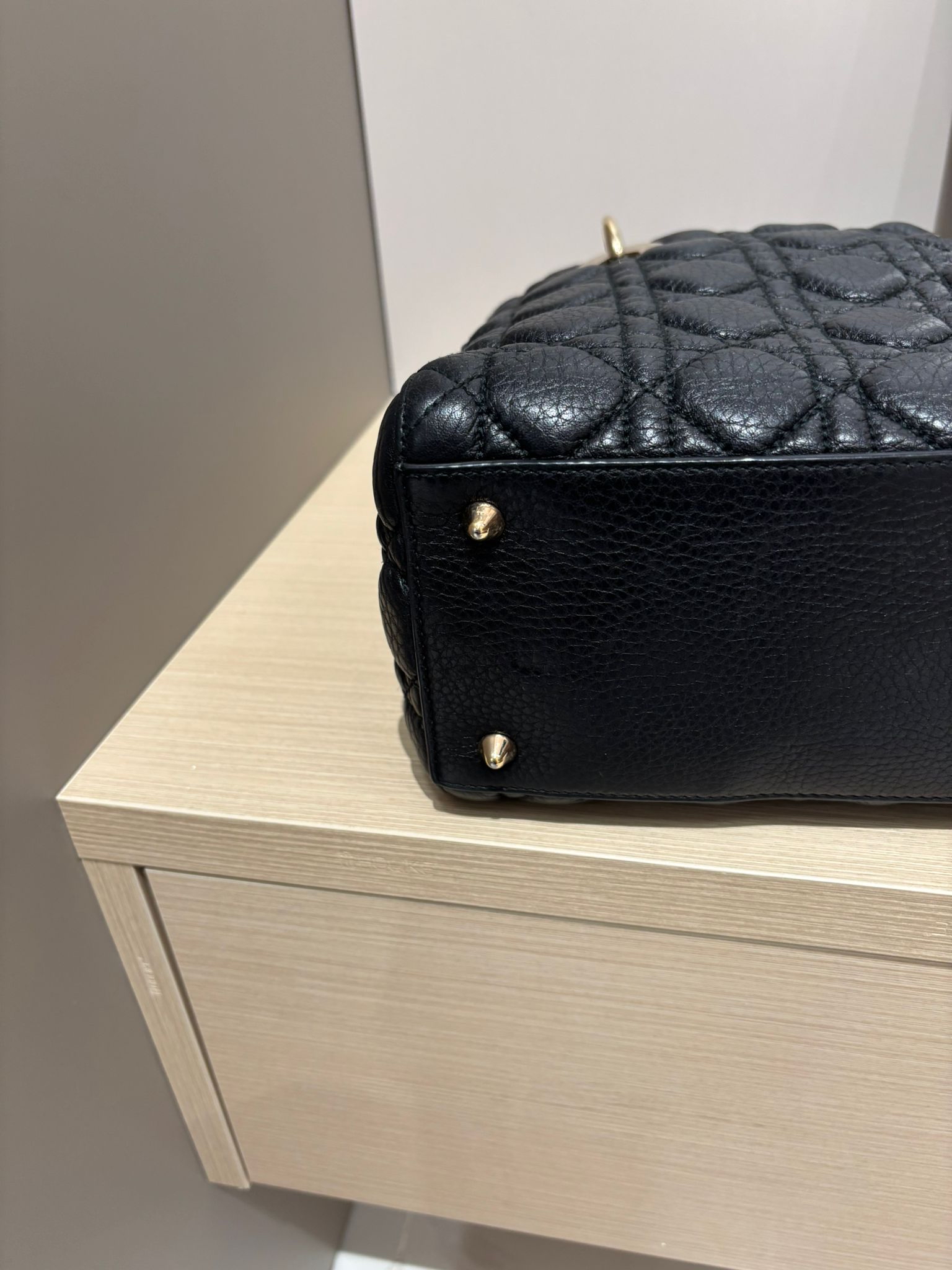 Dior Lady Dior 黑色牛皮 100%Authentic, 95%New ✅收據✅ certificate ✅Dust bag ✅Box