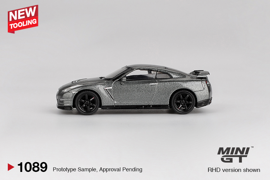 Mini GT 1/64 NISSAN GT-R 2013 Dark Metal Gray (NISMO R35 CRS Version) - MGT01089-BL
