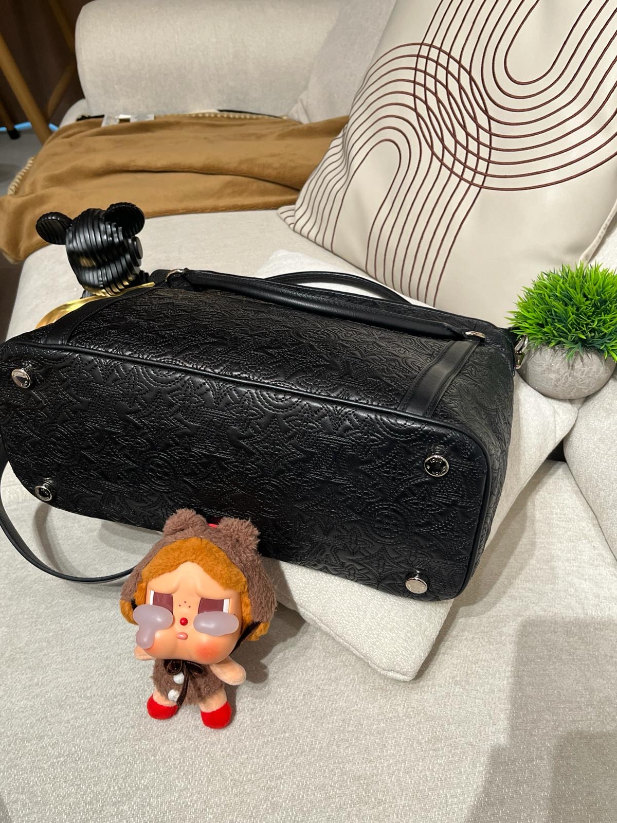 Lv hobo Ixia MM 2way bag Antheia leather,100%Authentic,98%new ✅dust bag 