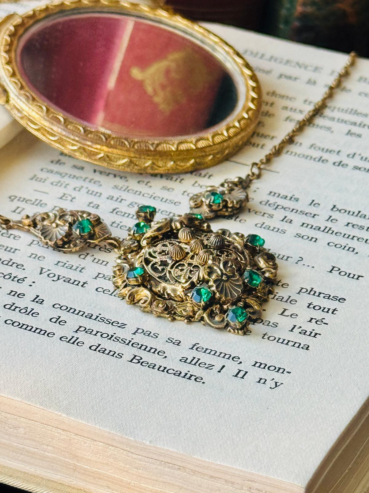 Mid-Century Czechoslovakian Emerald Rhinestone Scrollwork Necklace(MT2693)
