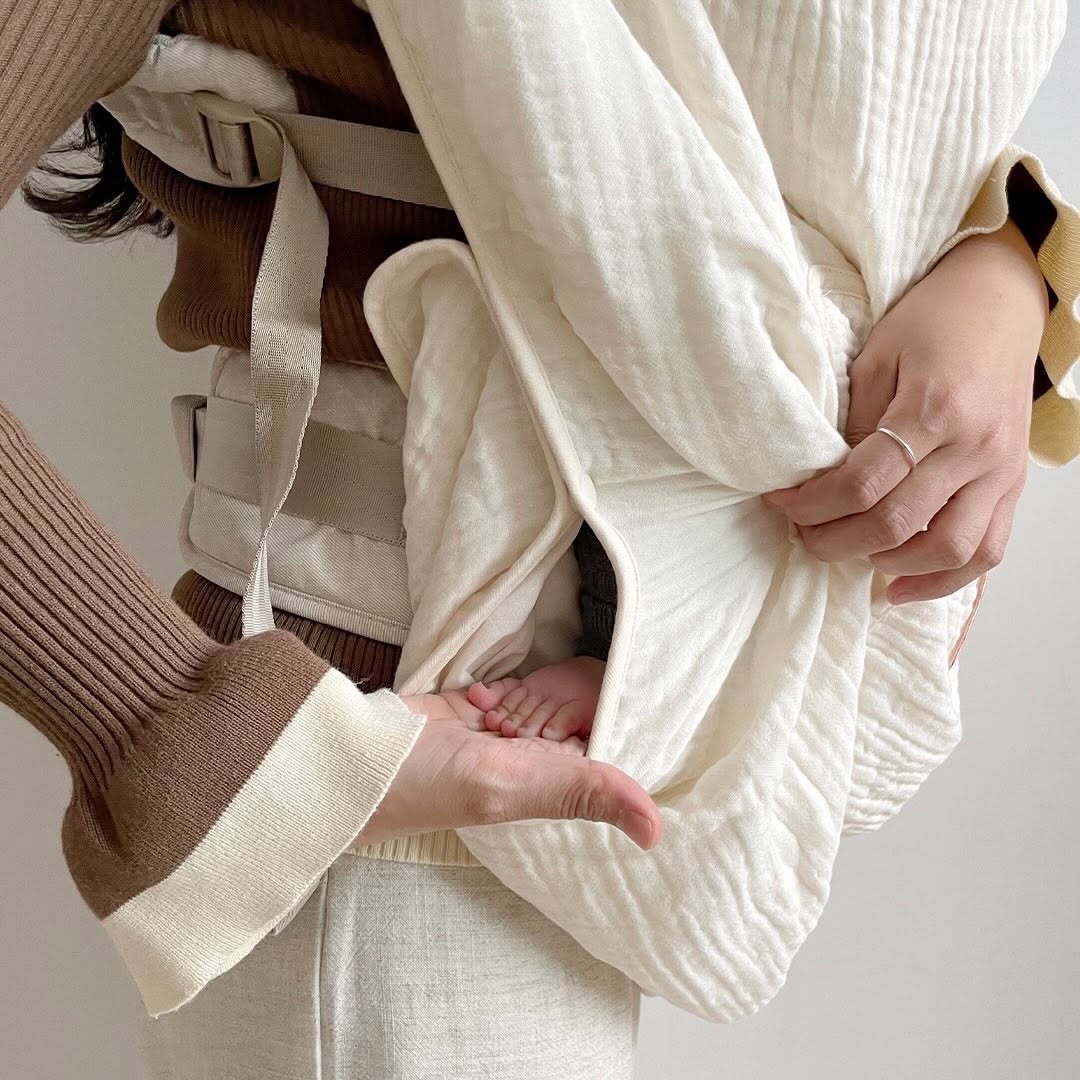 DOTTODOT 溫馨抱抱暖白系列-莫代爾棉紗背巾毯