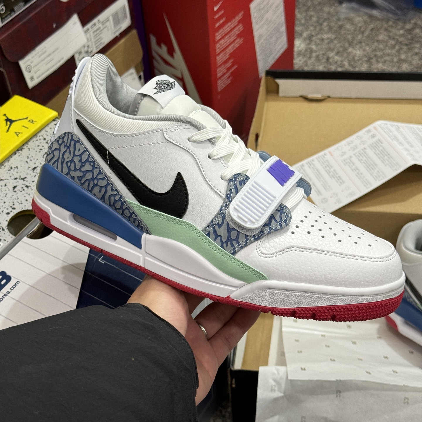 Air Jordan Legacy 312 Low GS 'Easter' DV9127-101