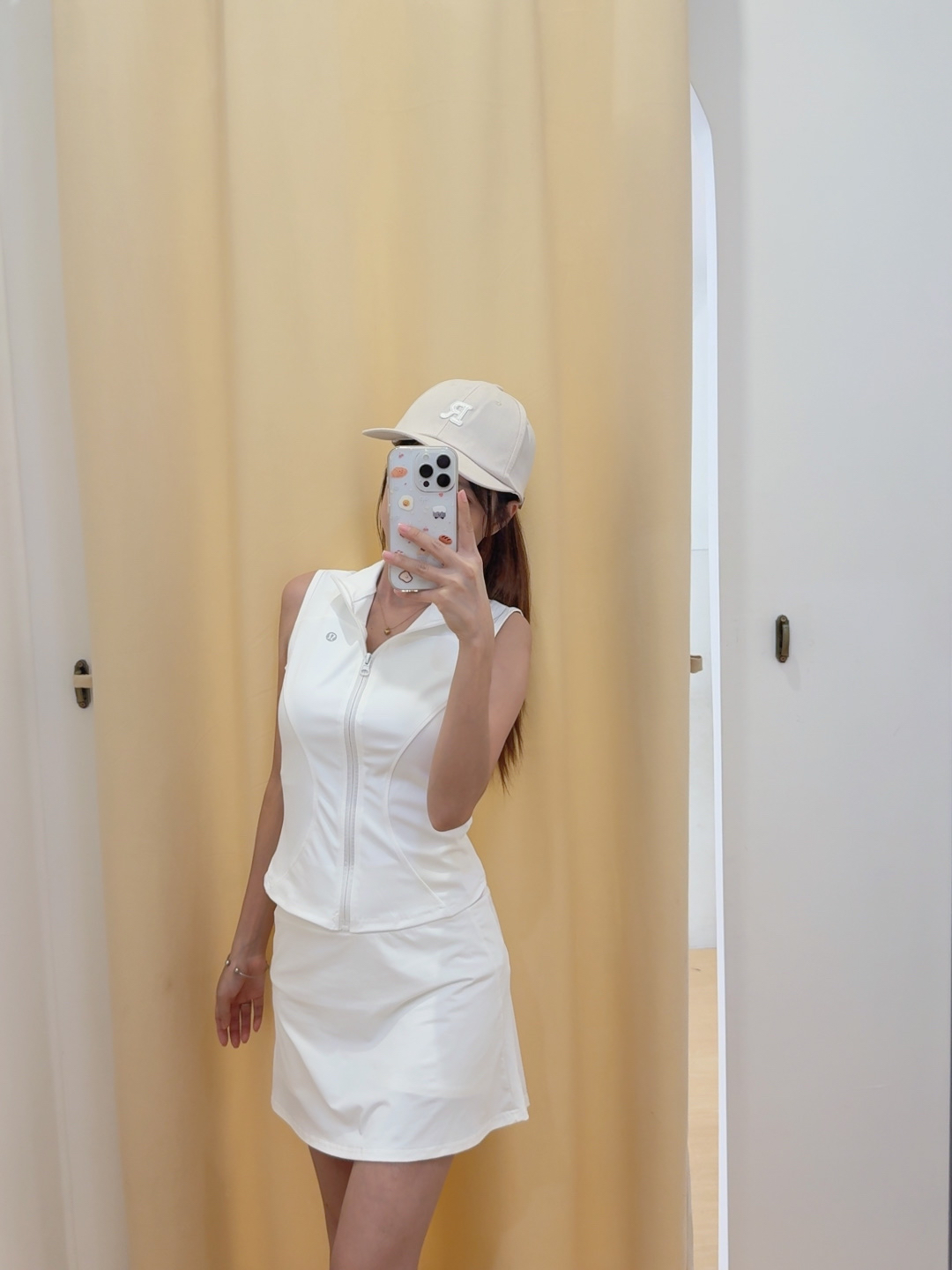 Lululemon 运动风拉链无袖上衣 R3011