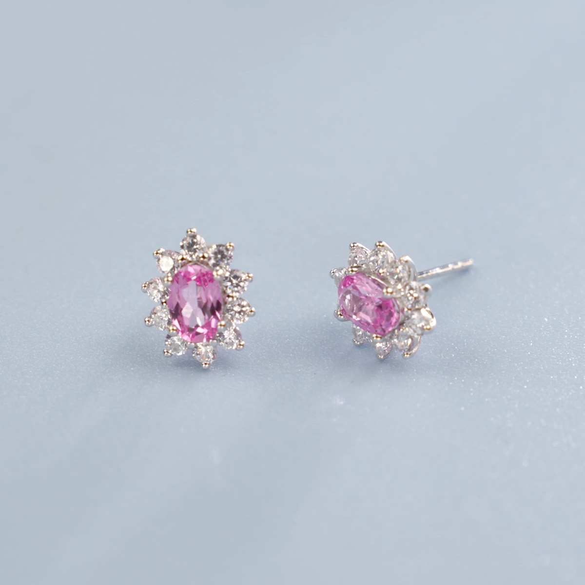 E2020114蛋形培育祖母綠s925銀鍍白金耳環6*4mm/0.8CT