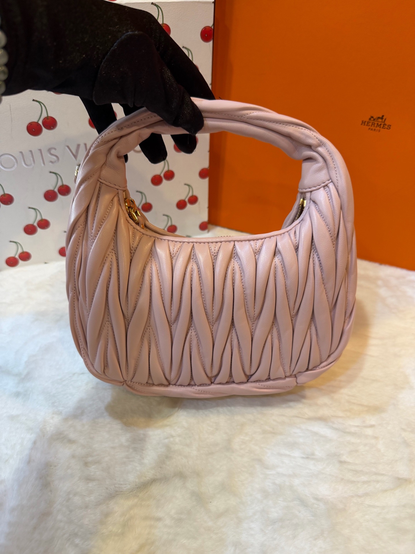 Pre Owned Miu Miu wander hobo