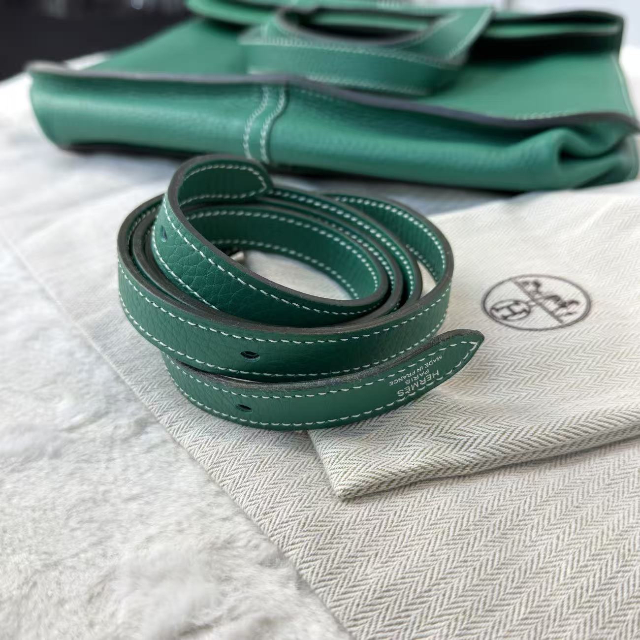 Hermes Halzan 31 綠色銀扣 綠色下山包大容量搶眼🧚‍♀️