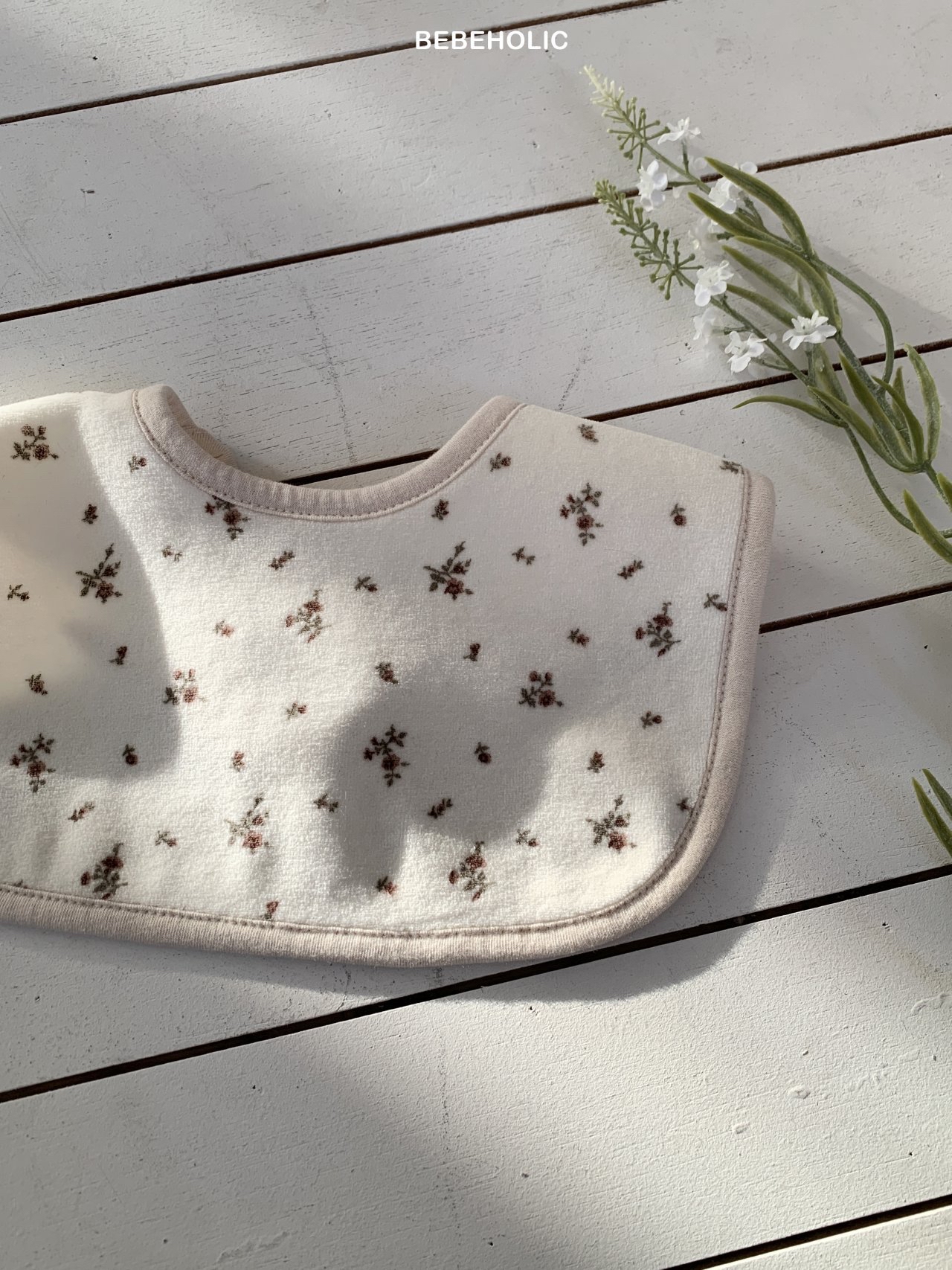 🌸預訂 韓國直送🌸🇰🇷BEBEHOLIC三色標籤碎花圍兜