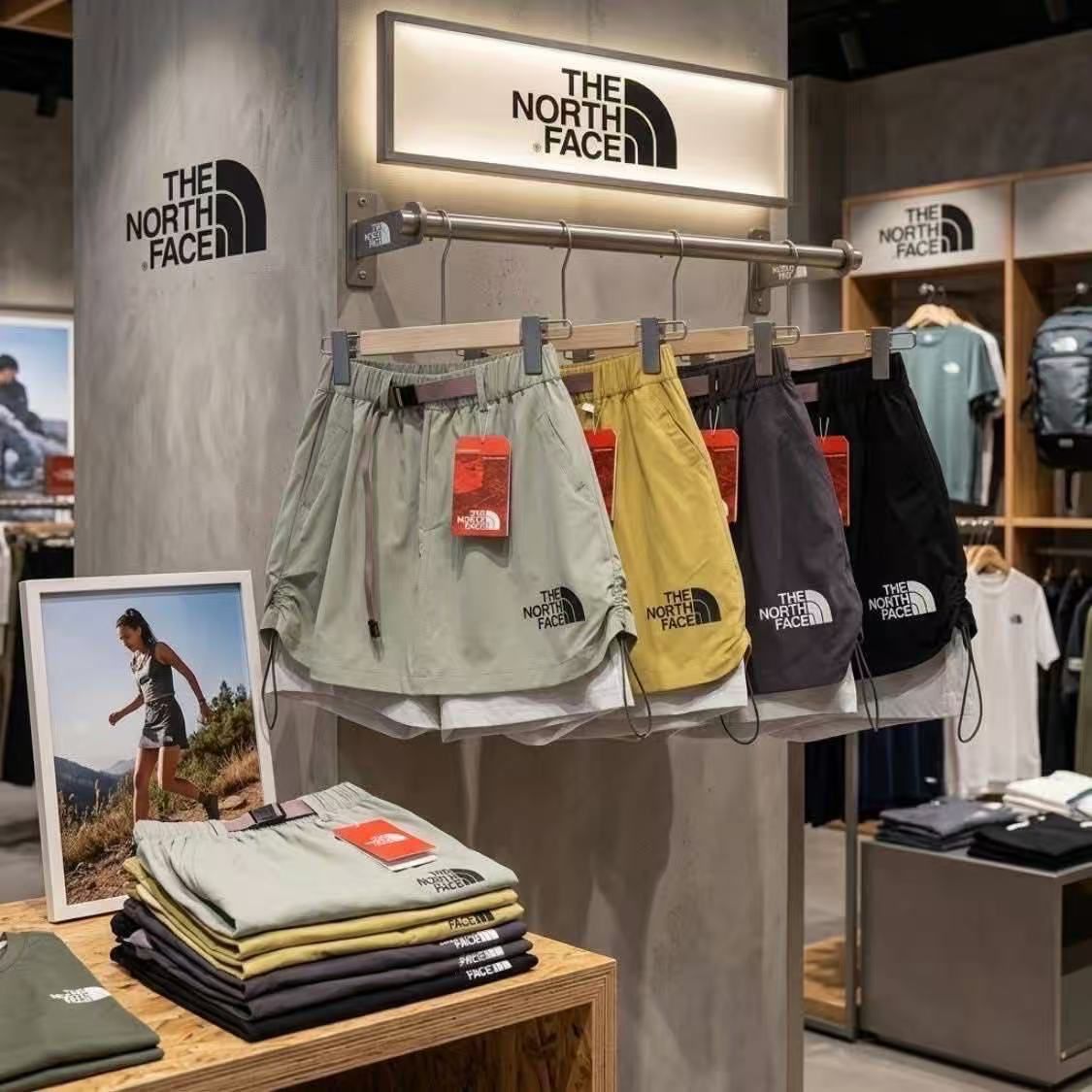 $98件。2件起$90件。TNF山系户外裙褲有打底安全