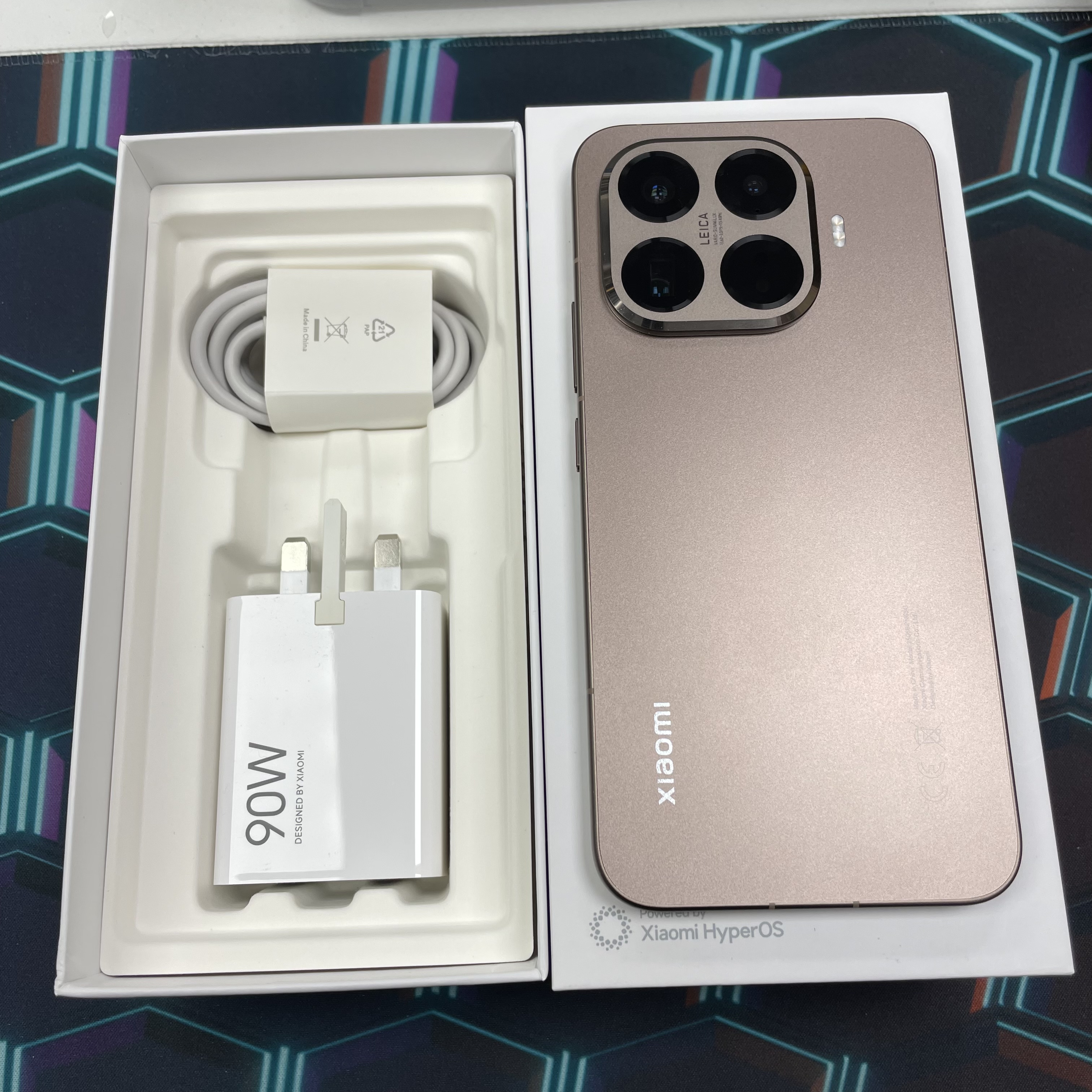 *6625 XiaoMi 15T Pro 完美機 12+512GB 摩卡金 gold