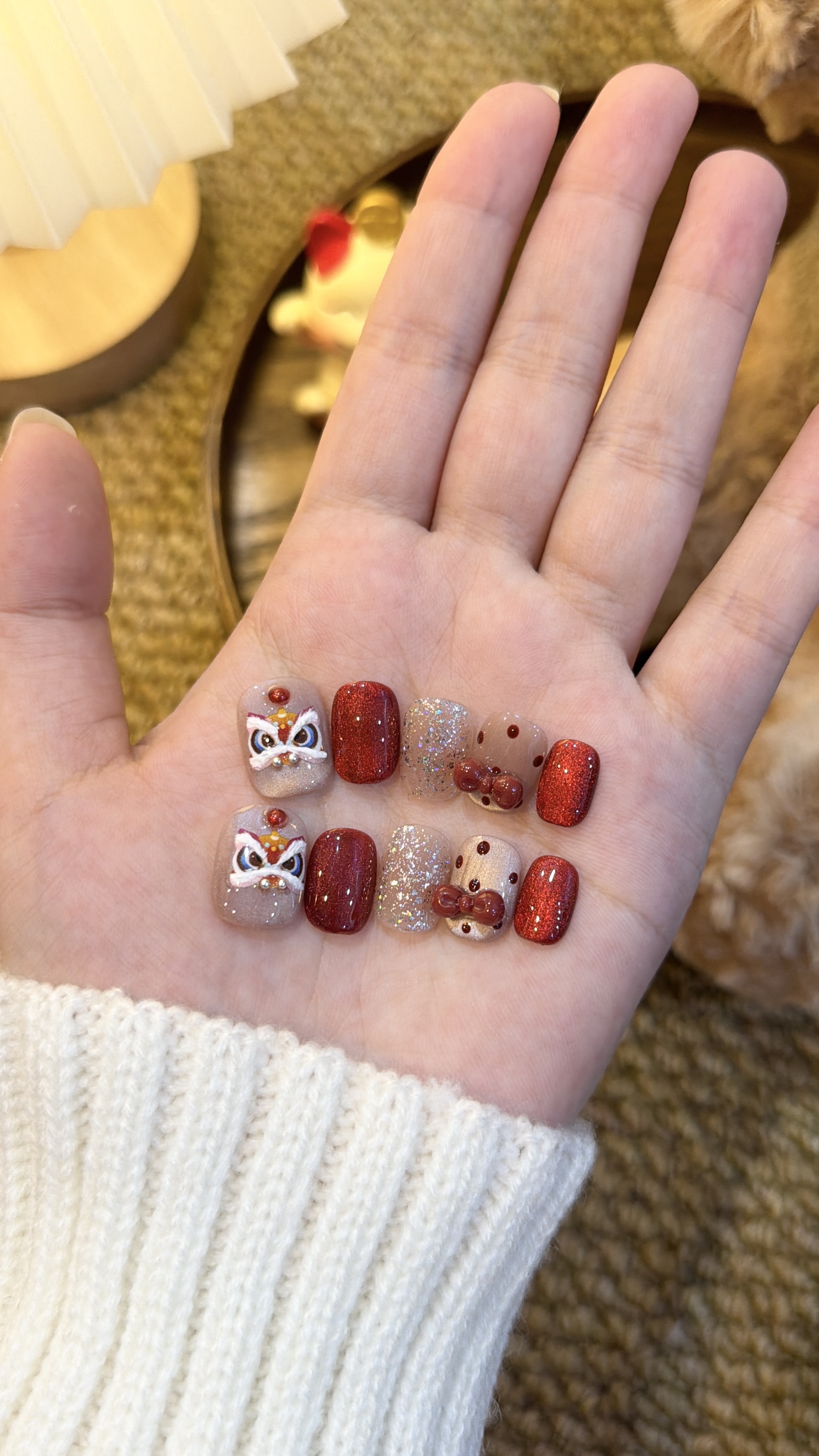 醒狮纳福 短方圆