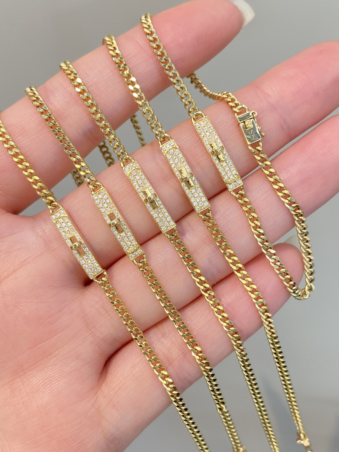 18K Diamond Bracelet 