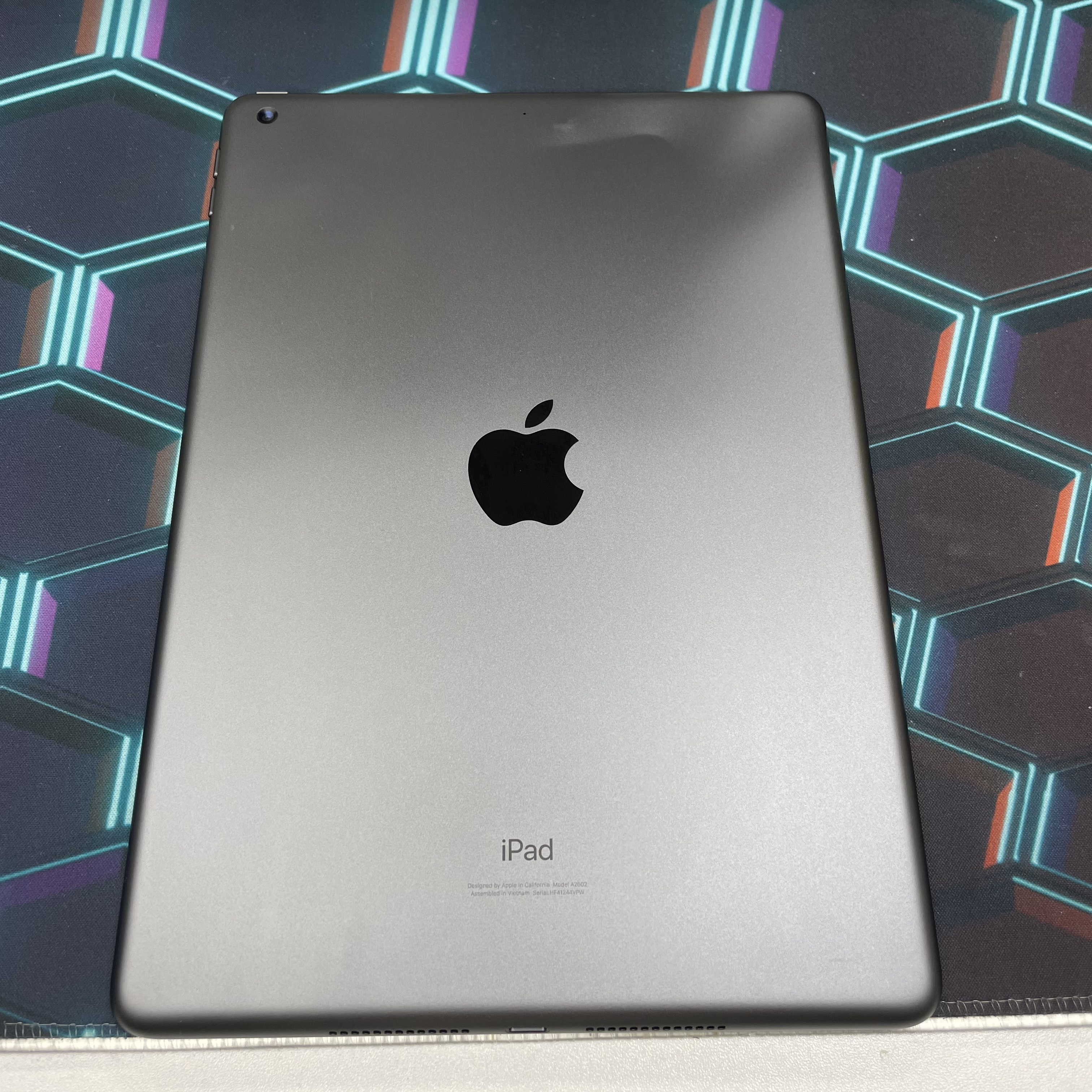 *D011100 iPad 9 瑕疵未使用品 64GB WIFI版 灰色 gray