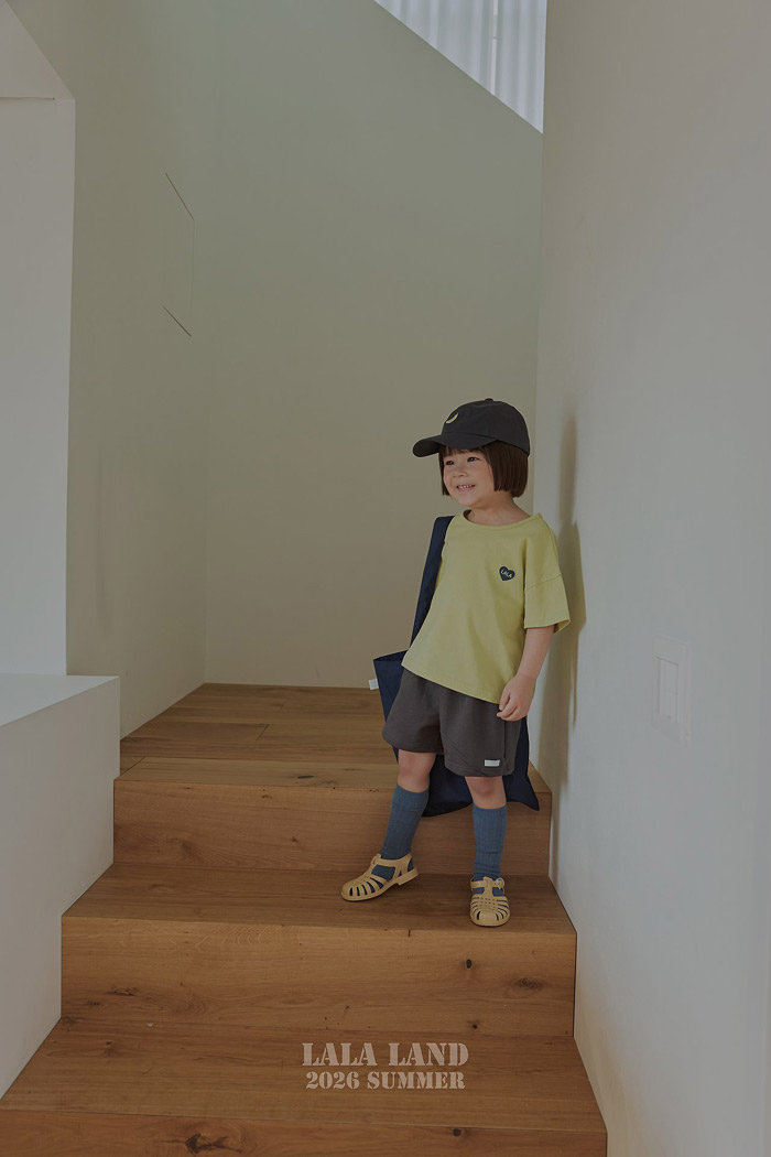 🇰🇷Lalaland kids tee