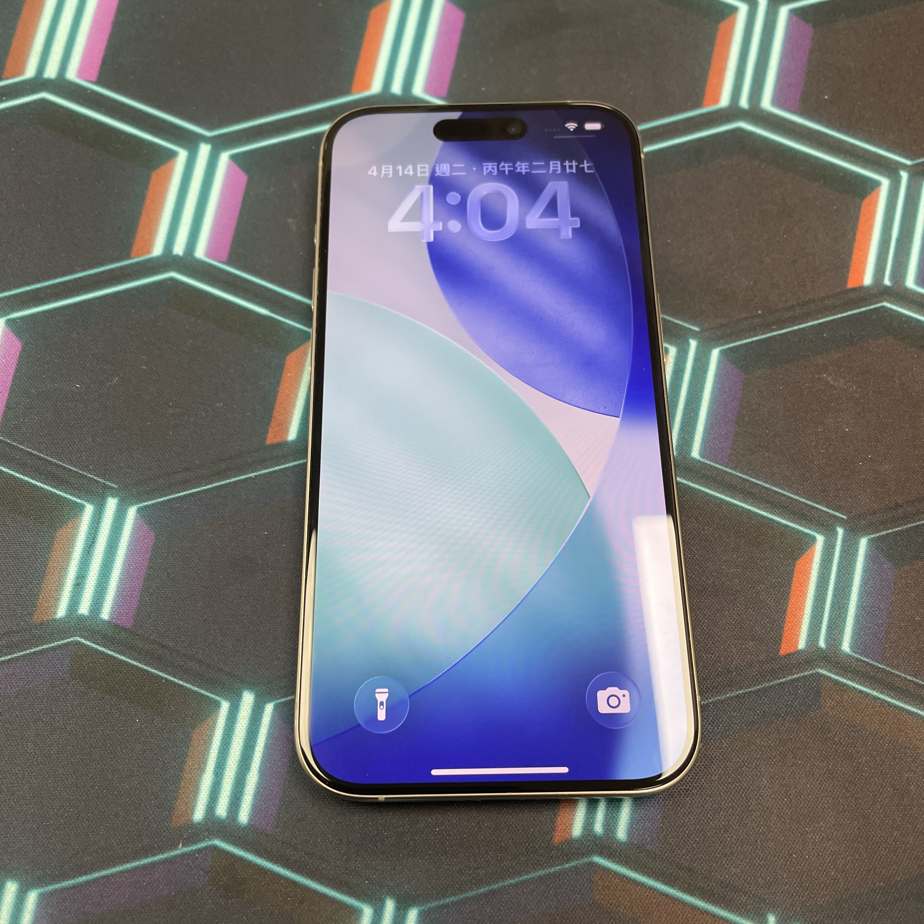 *6325 15 pro 勁靚機 256GB 電98 原色 gray