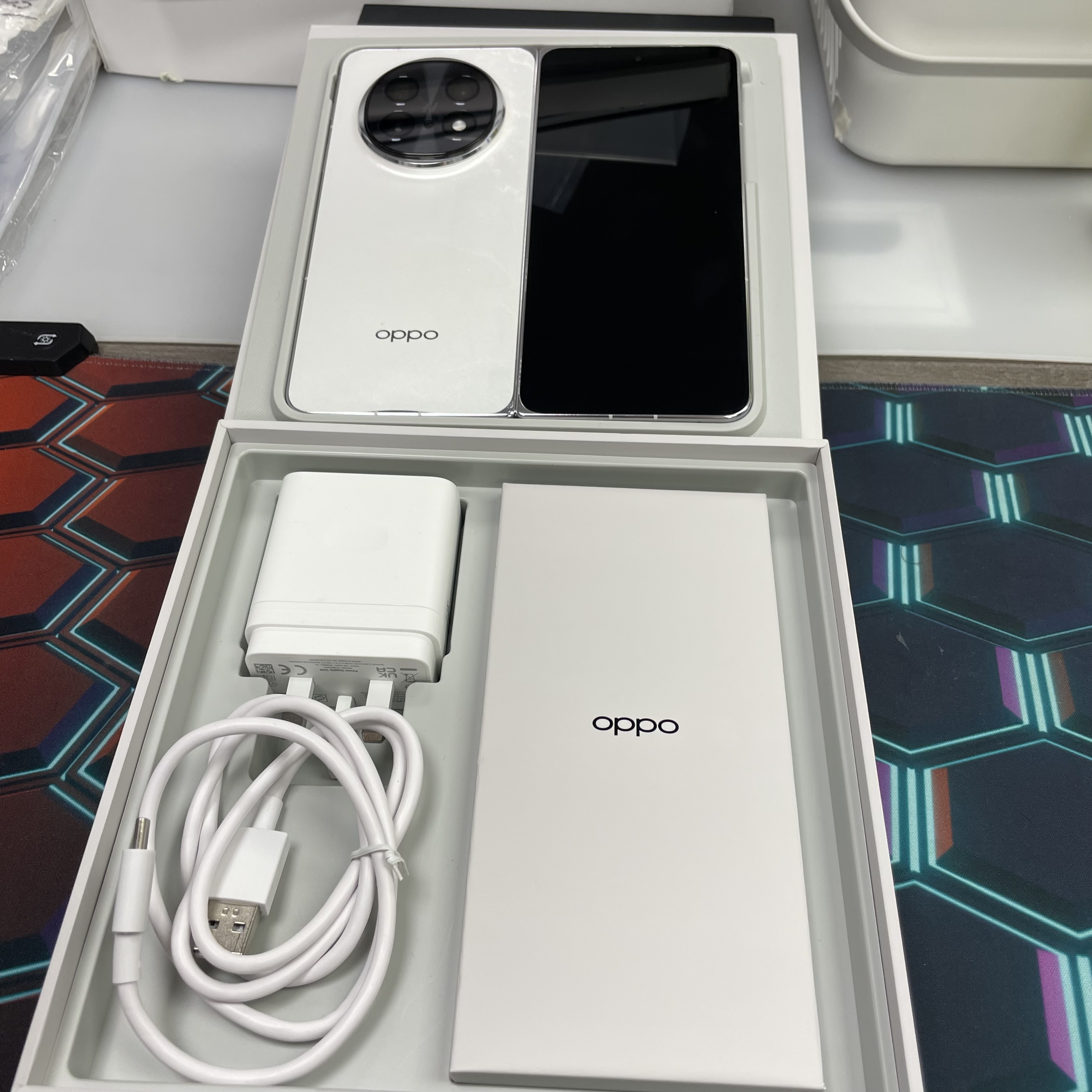 *7763 Oppo Find N5 完美機 16+512GB 白色 white