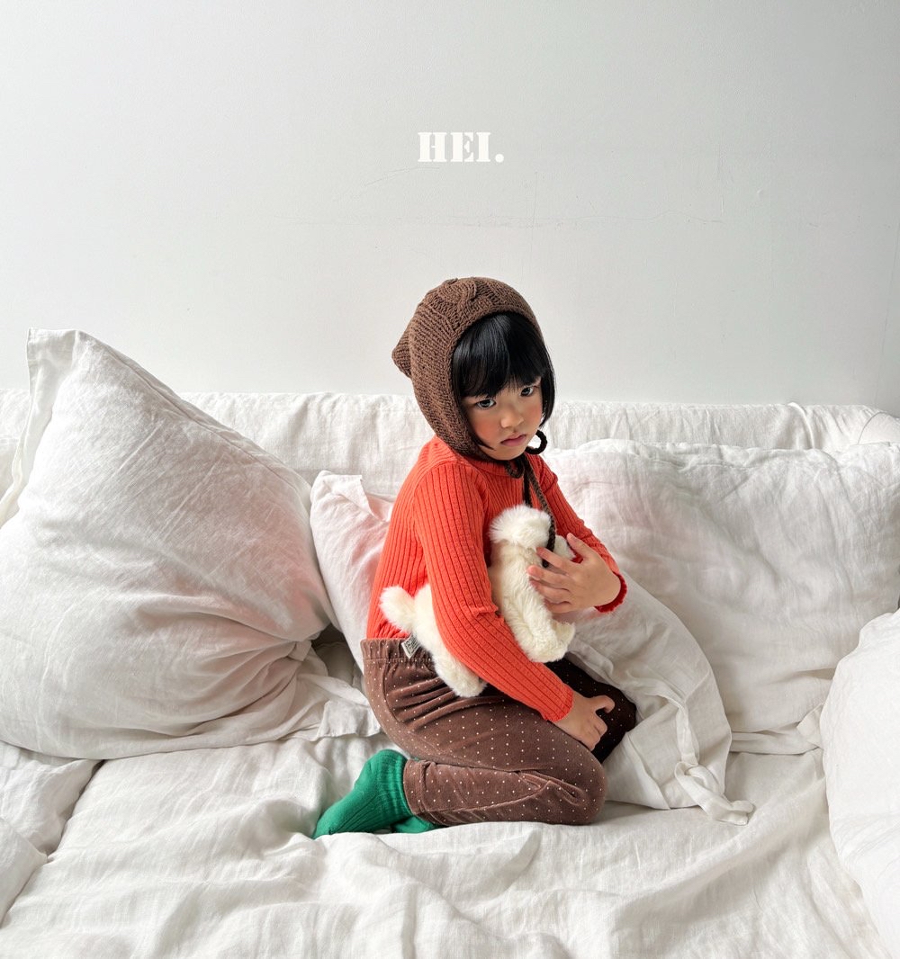 Hei | Stretchy Tee