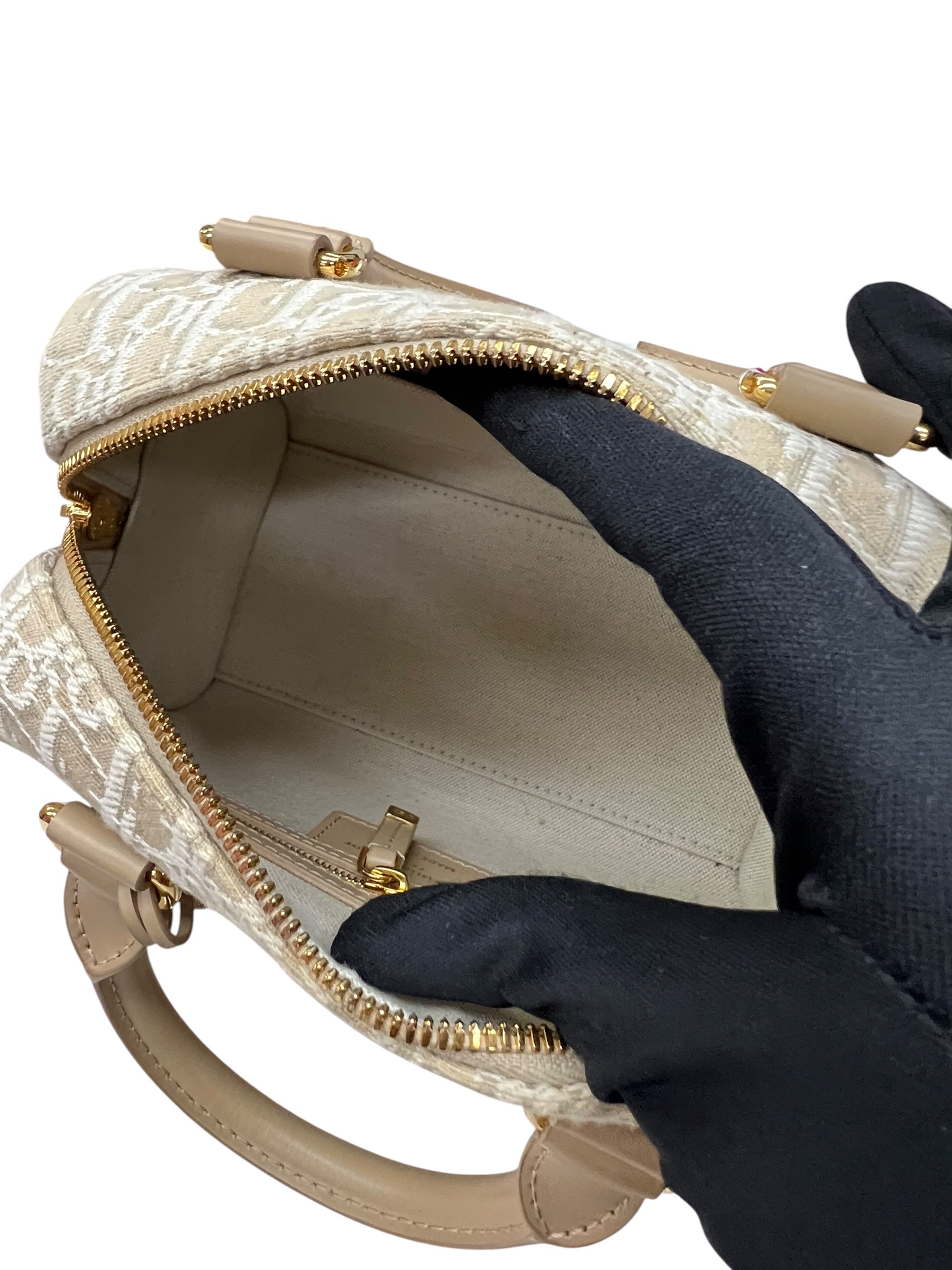 Pre-Owned DIOR Groove / Product Code: 072905