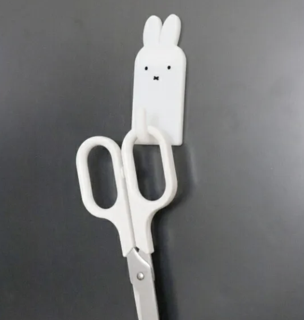 🐰Pre Order  - miffy 磁貼掛鉤, 獨家可配雙面膠貼  ( 📦 大約3月中～底到貨, 若遇到缺貨或其它因素貨期會延遲 ）