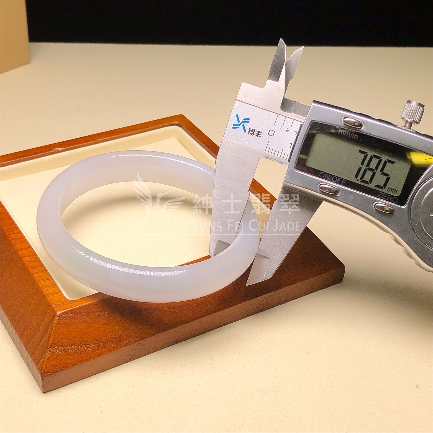 木那糯化貴妃鐲56mm