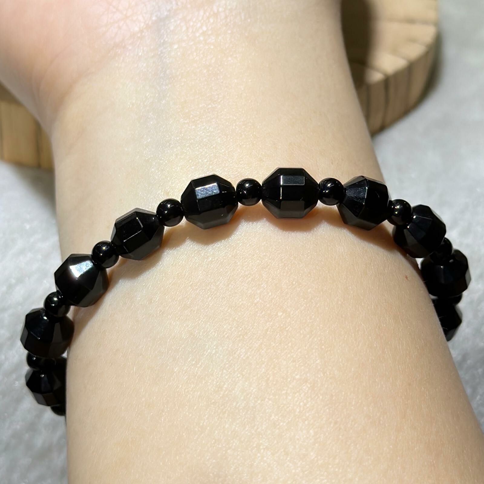 黑曜石切面隔珠手串 7 mm +/-