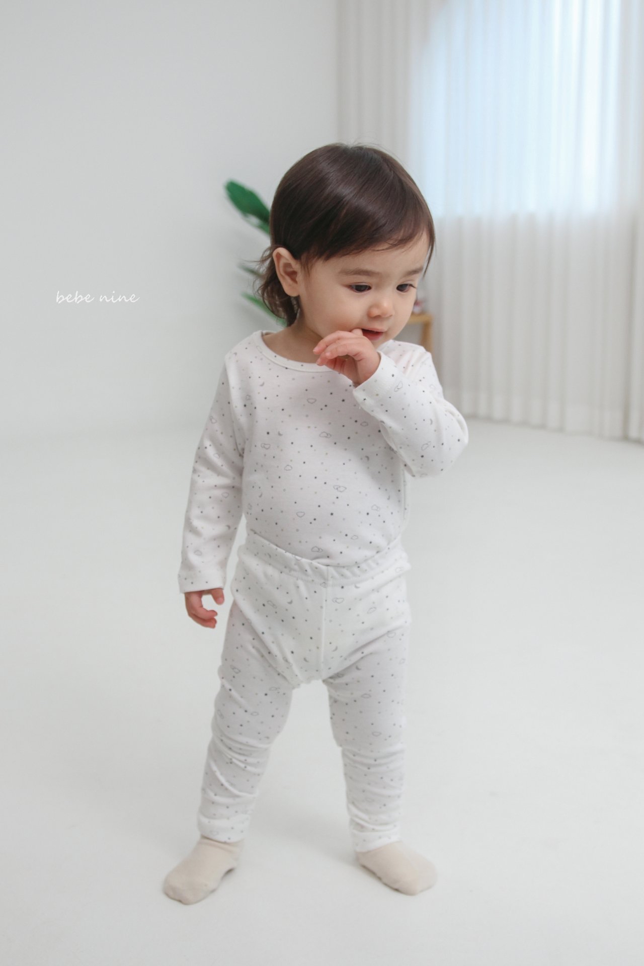 🌸預訂 韓國直送🌸🇰🇷Bebenine兩色簡約波點星月長袖家居服上下套裝