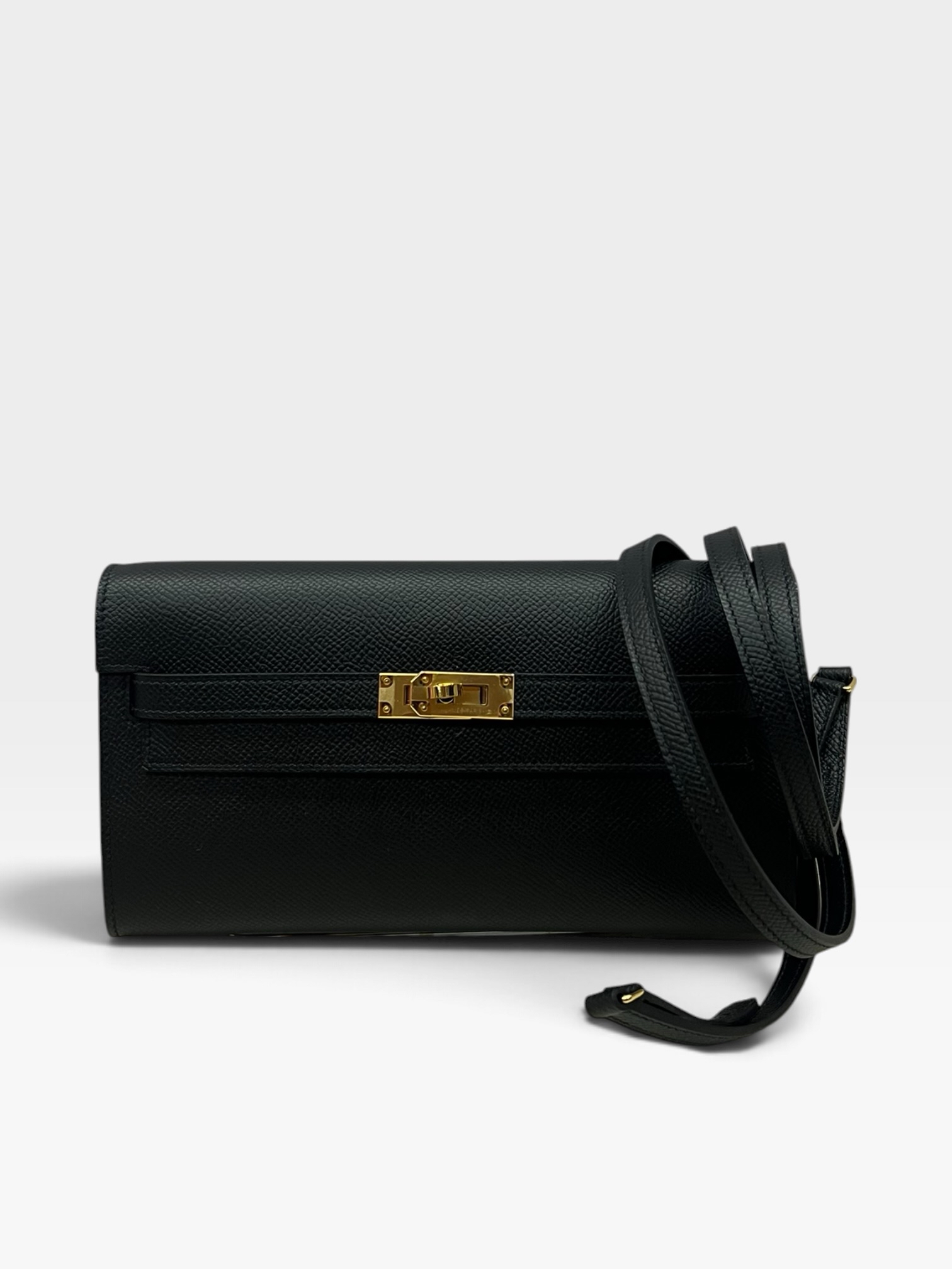 Pre-Owned HERMÉS Kelly To Go Stamp Z / Product Code: 102920