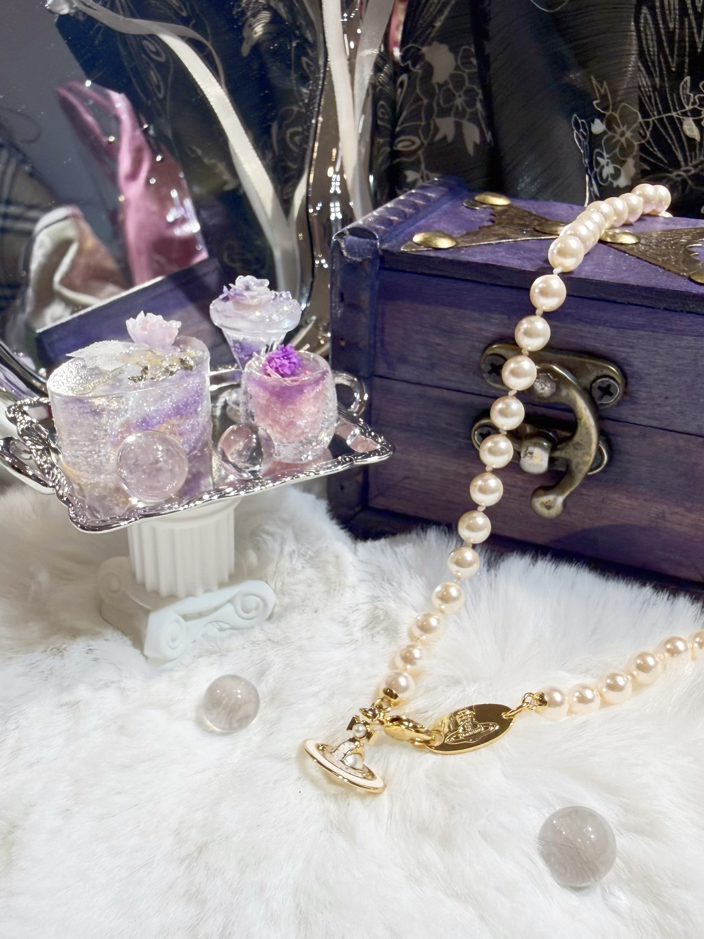 VW simone 3d pearl necklace g
