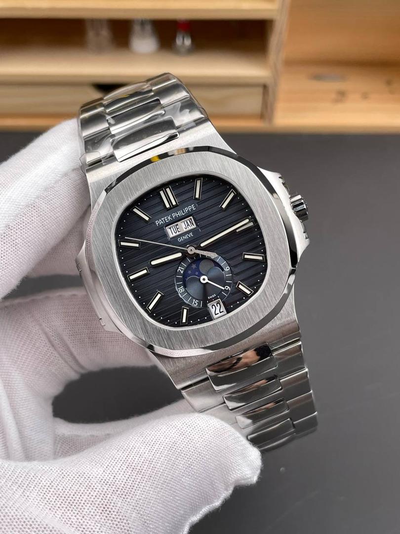 百达翡丽 Nautilus 5726/1A-001 自动机械男士腕表