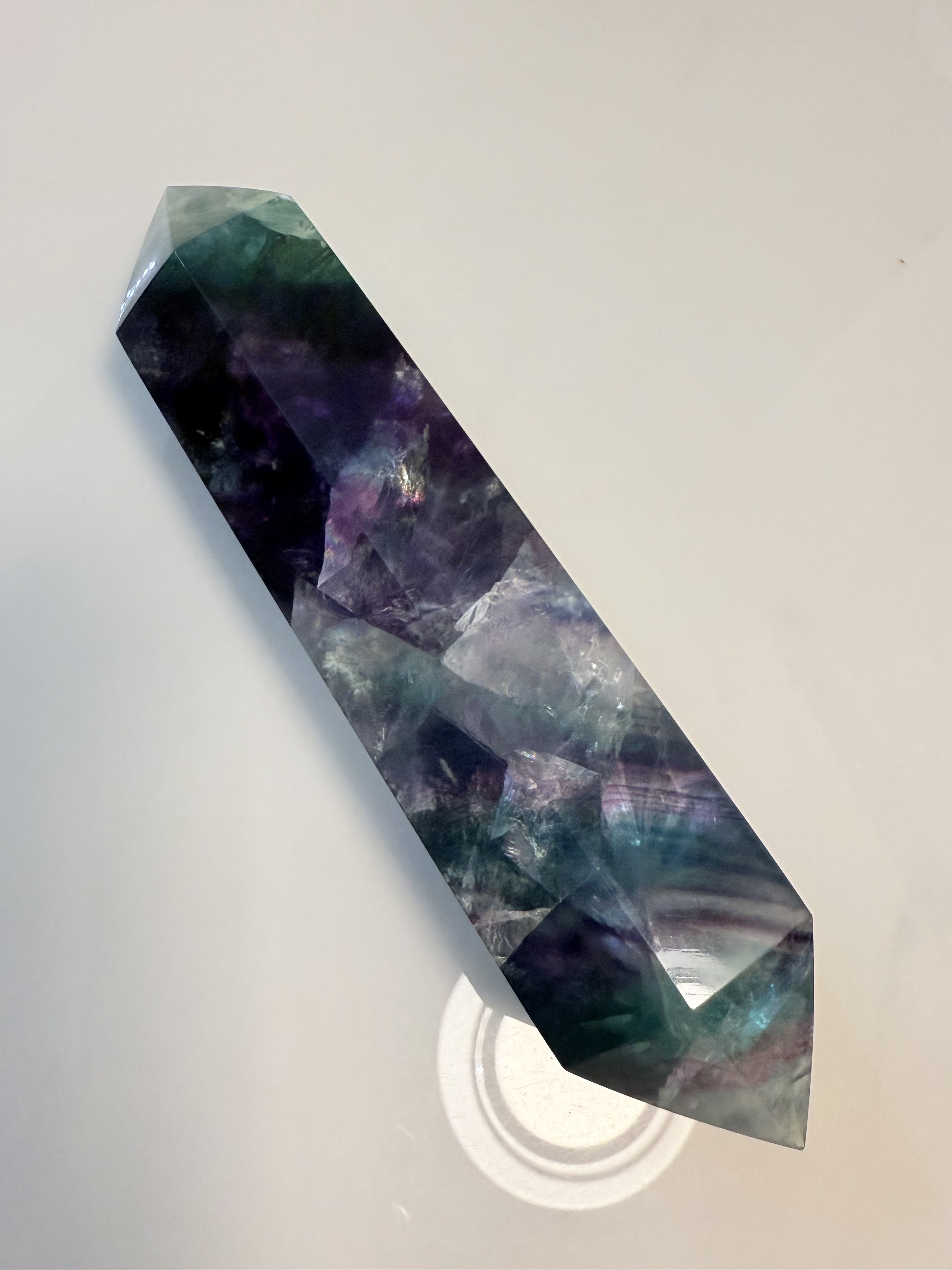 雙尖彩虹螢石（Double terminated Rainbow Fluorite）