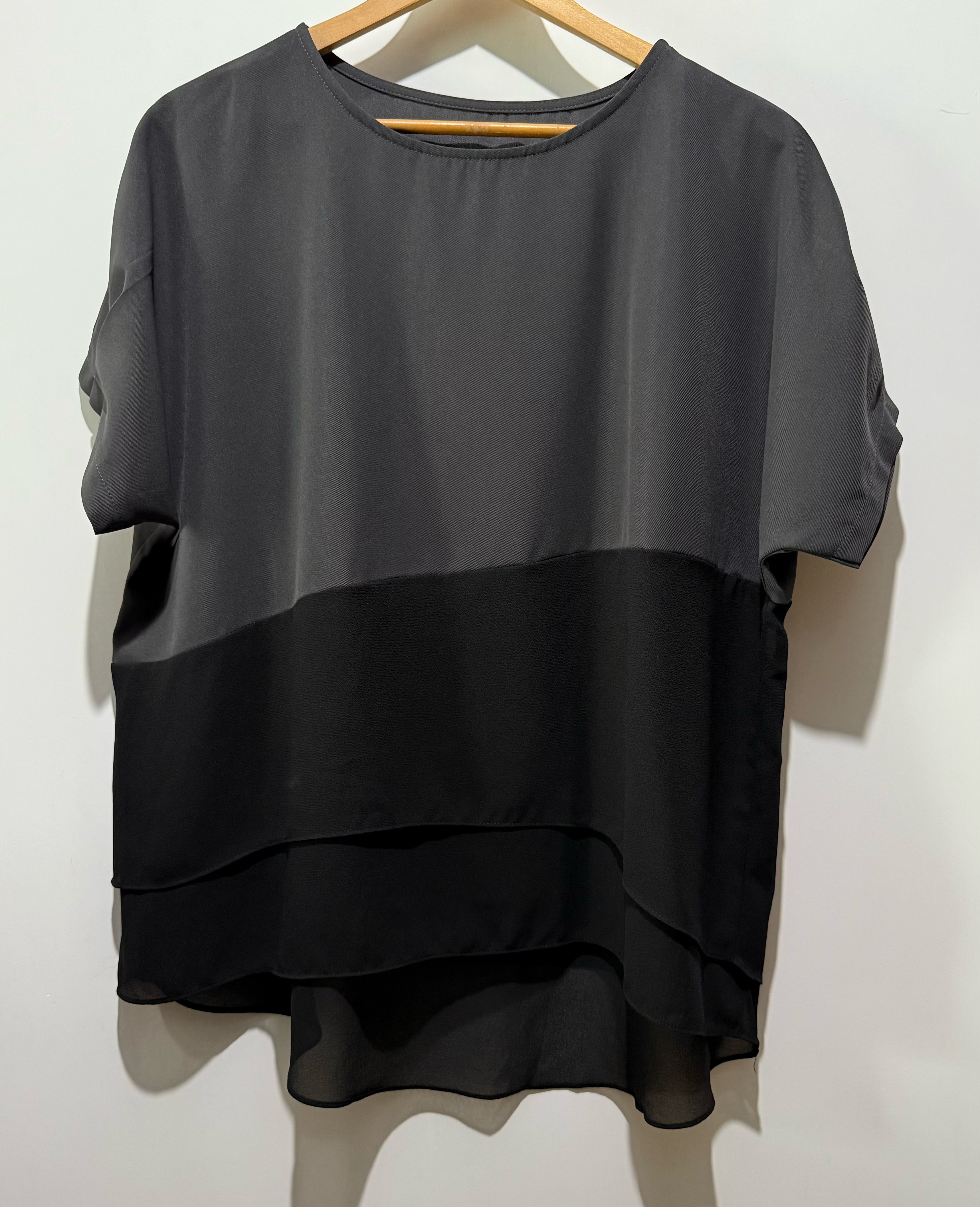 #2075 灰黑撞色雪紡衫🖤